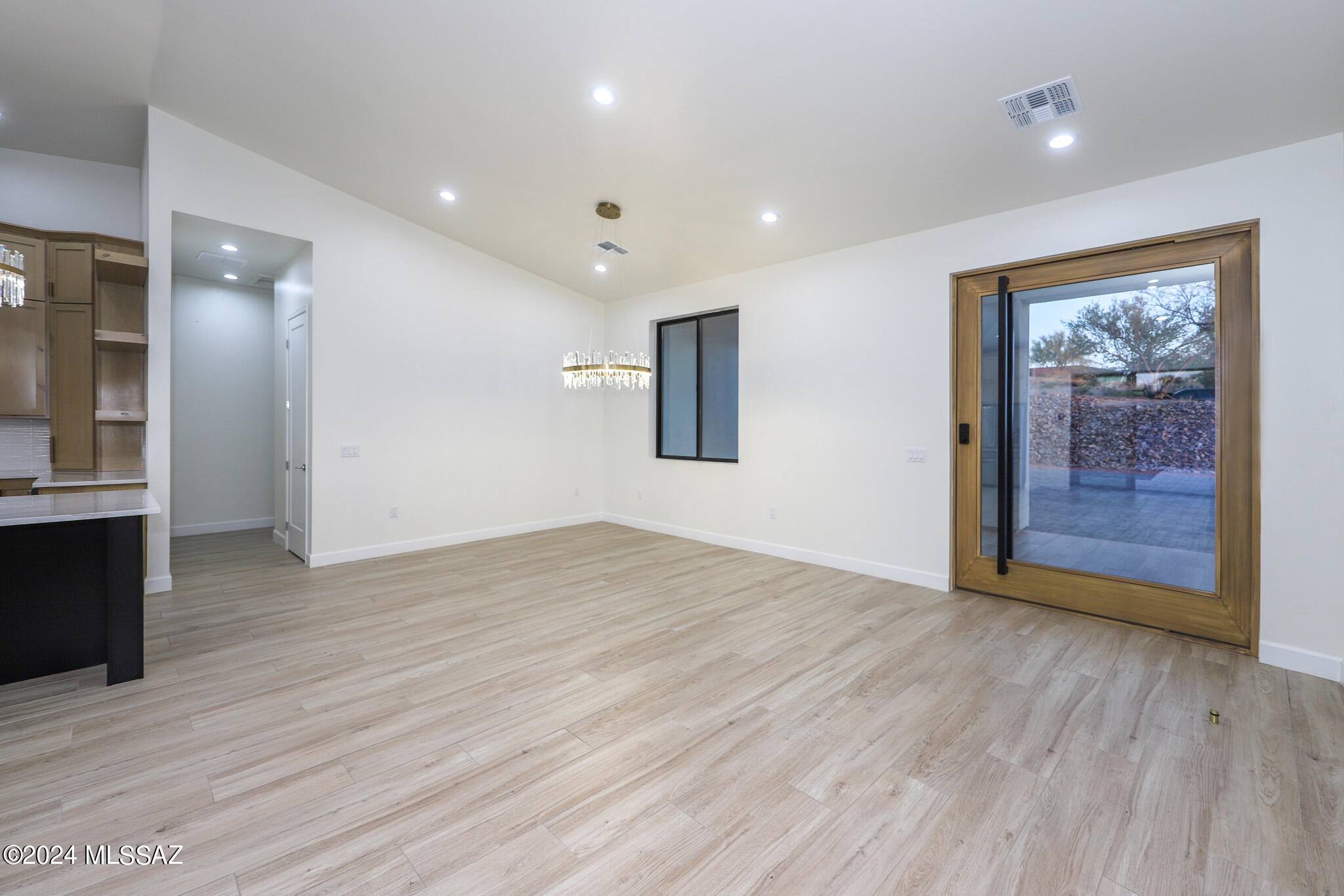 Tecolote De Oro (1-14) - Residential