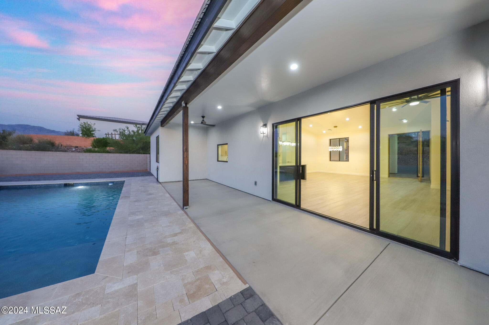 Tecolote De Oro (1-14) - Residential