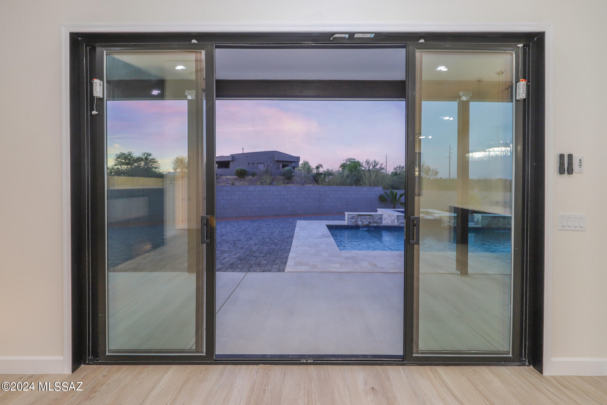 Tecolote De Oro (1-14) - Residential