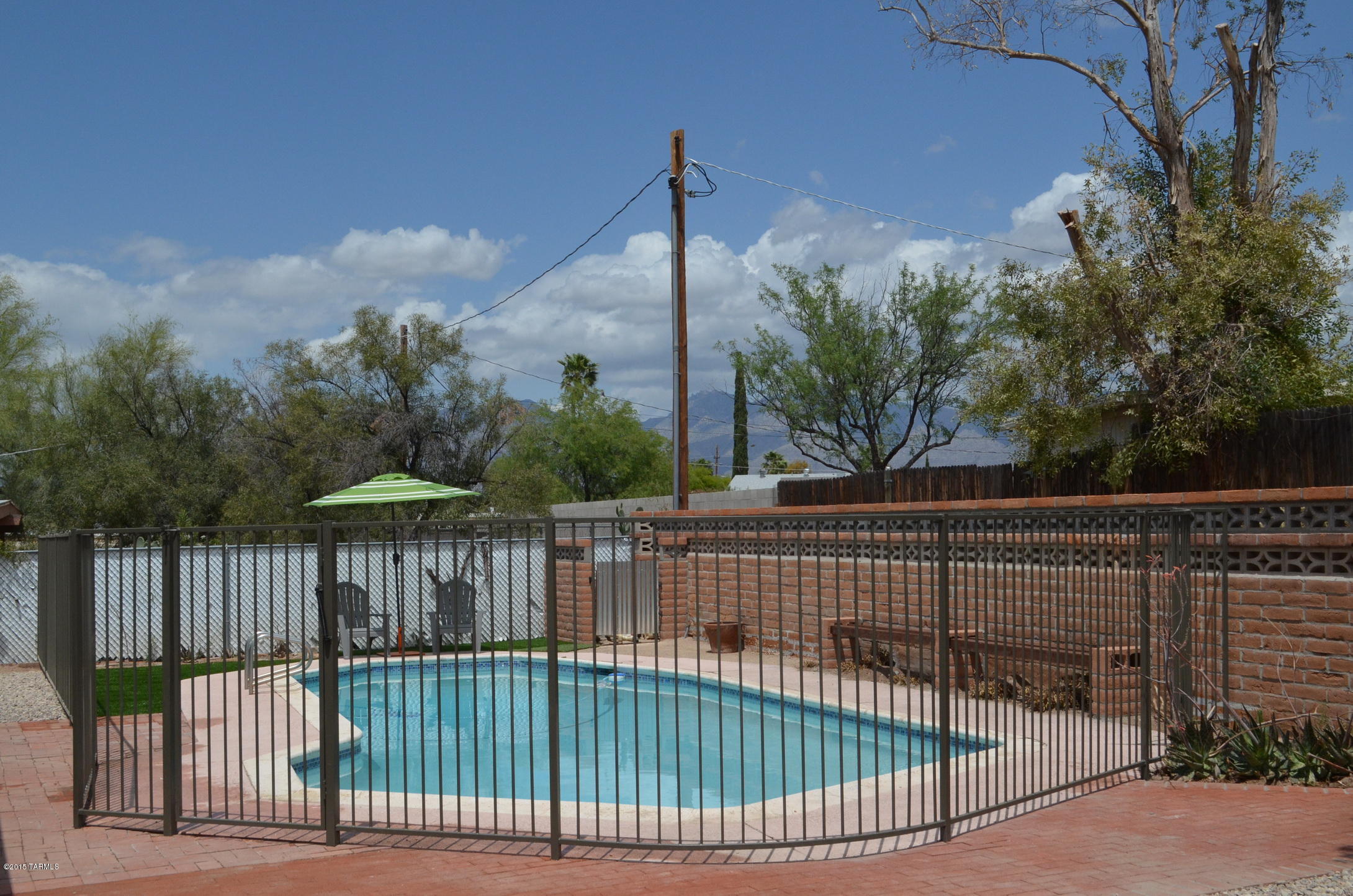 Carriage Hill NO. 5 (525-595) - Residential Lease