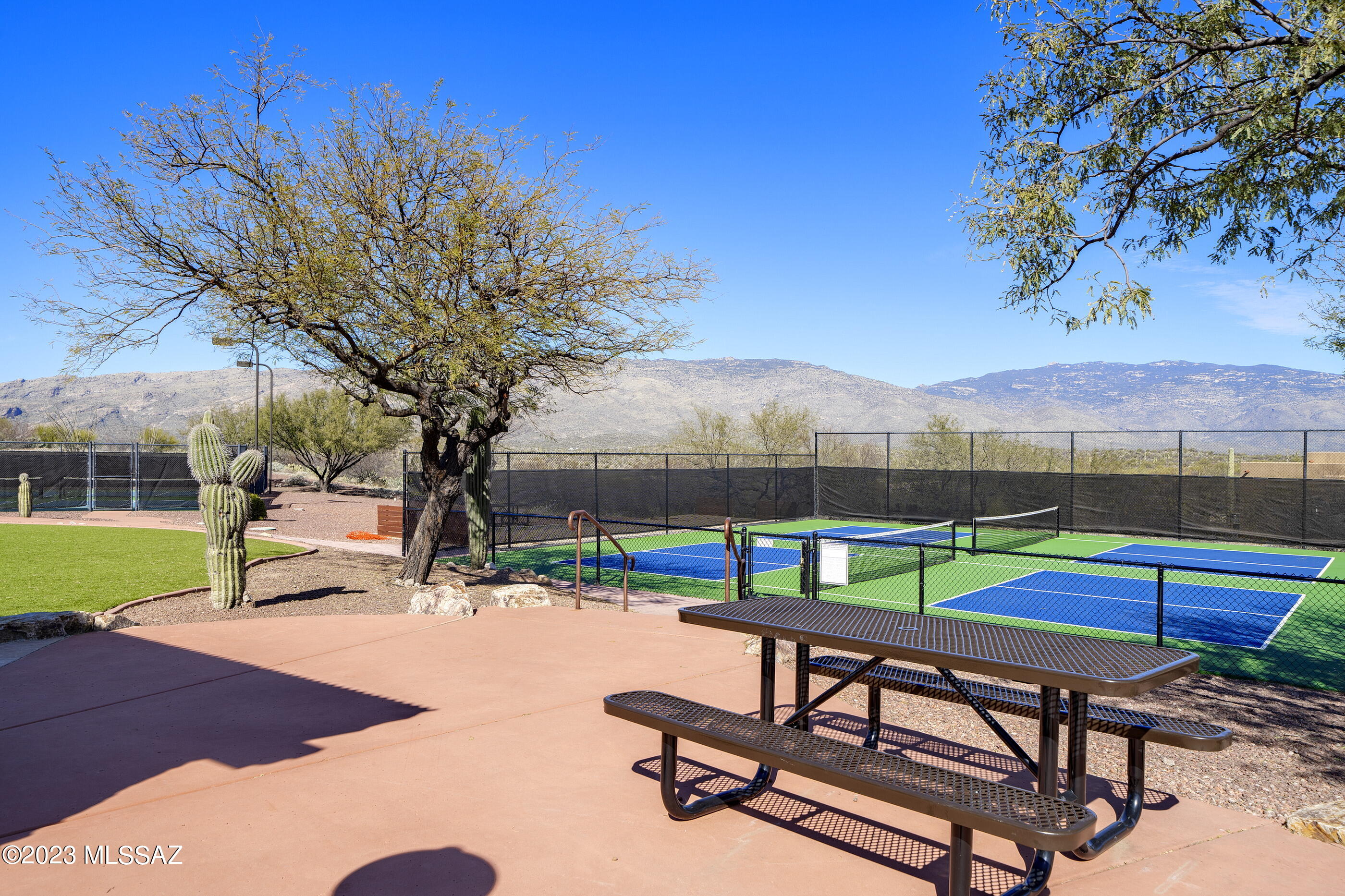 Coyote Creek (1-395) - Residential