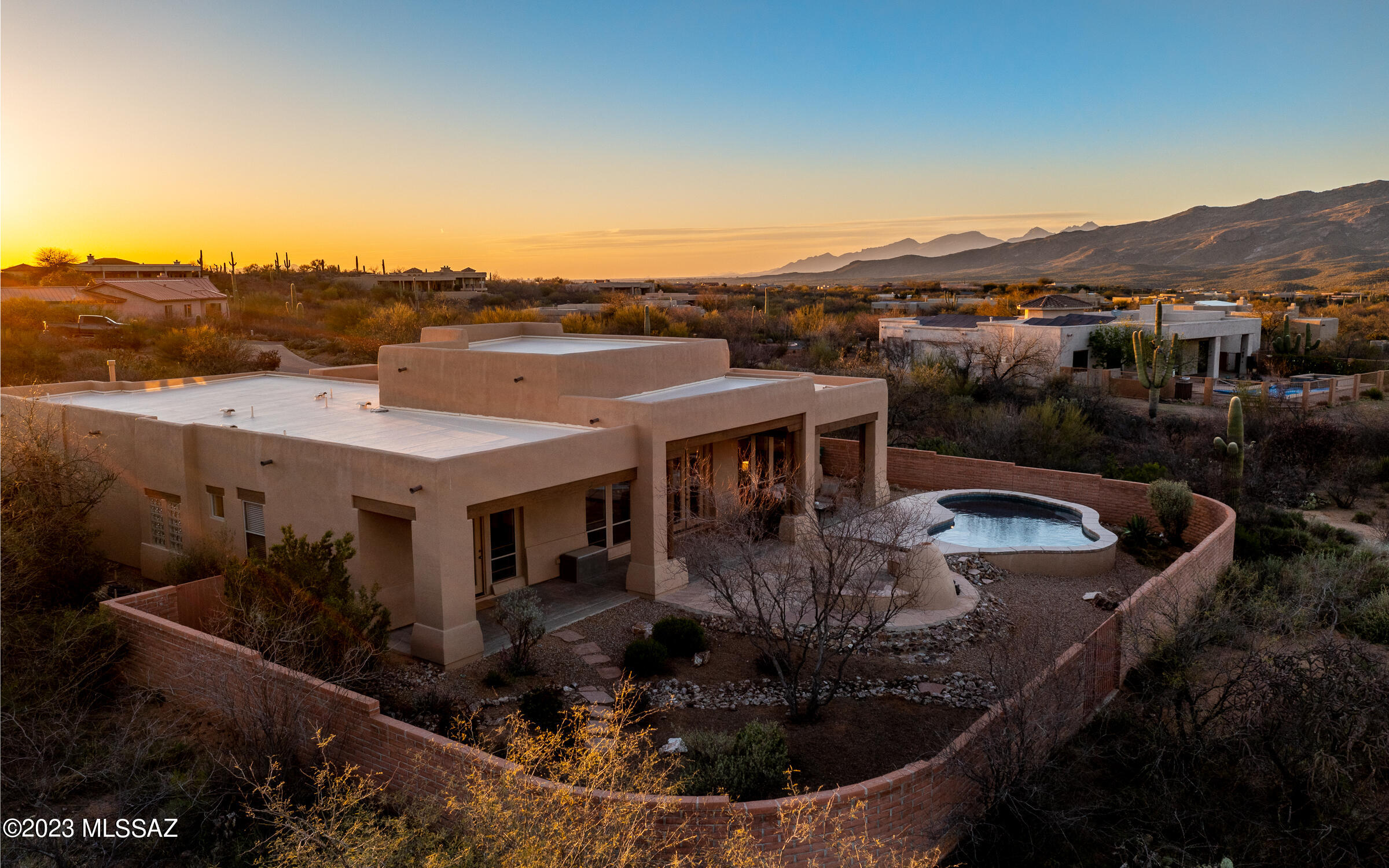 Coyote Creek (1-395) - Residential