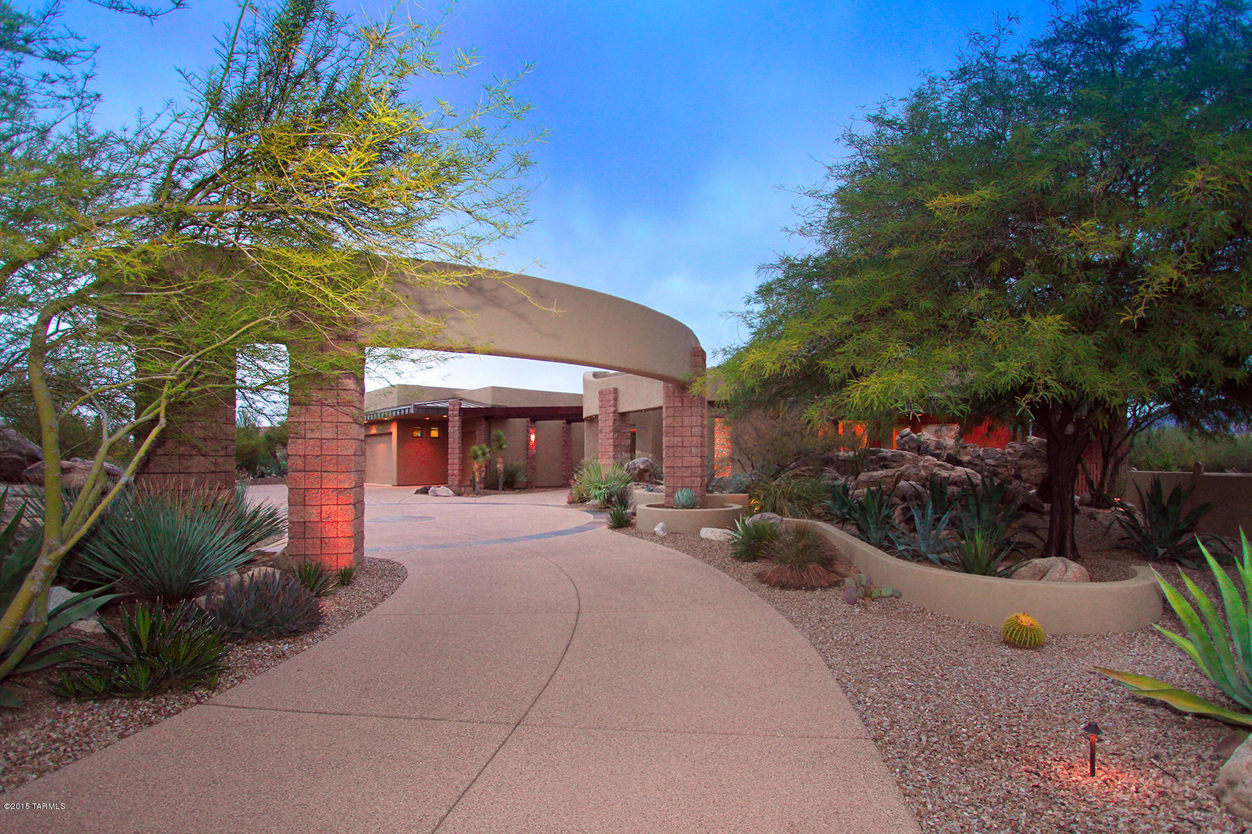 Honey Bee Ridge(The Estates At) - Residential