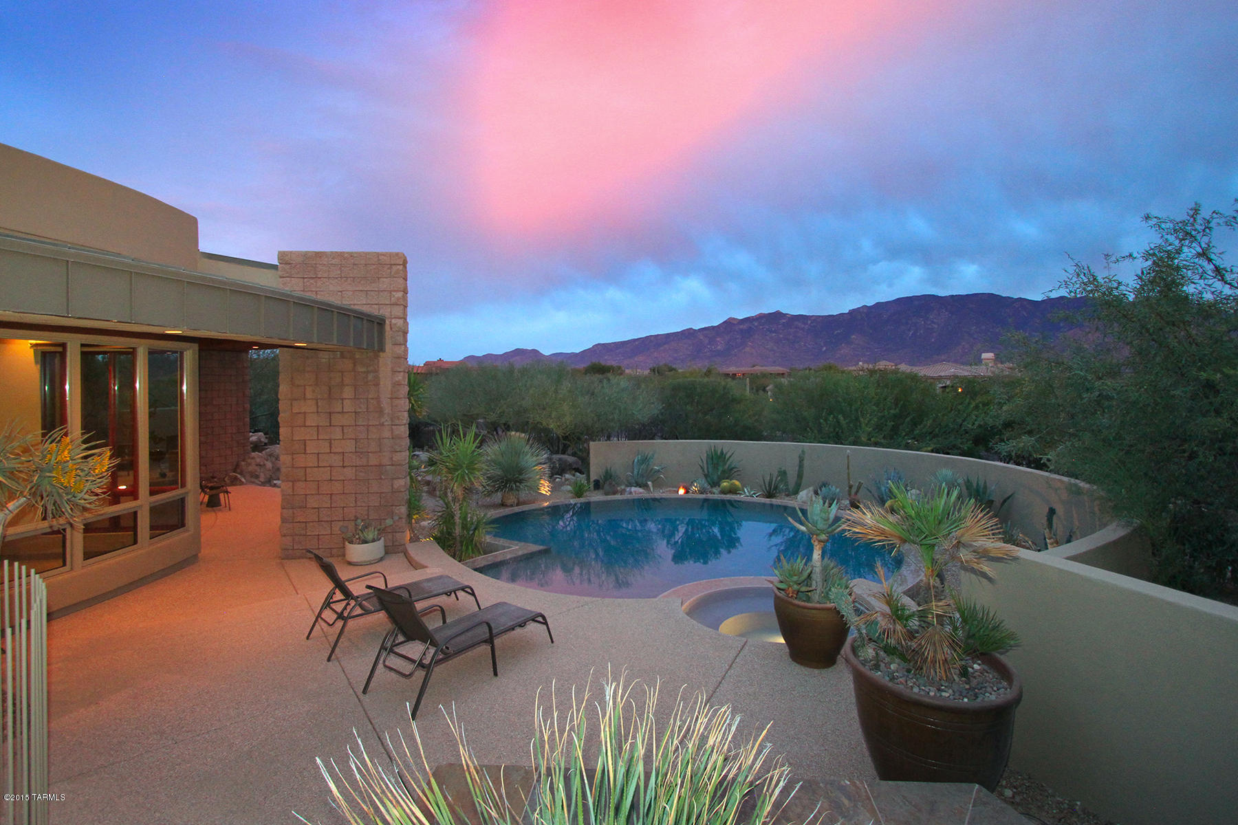 Honey Bee Ridge(The Estates At) - Residential