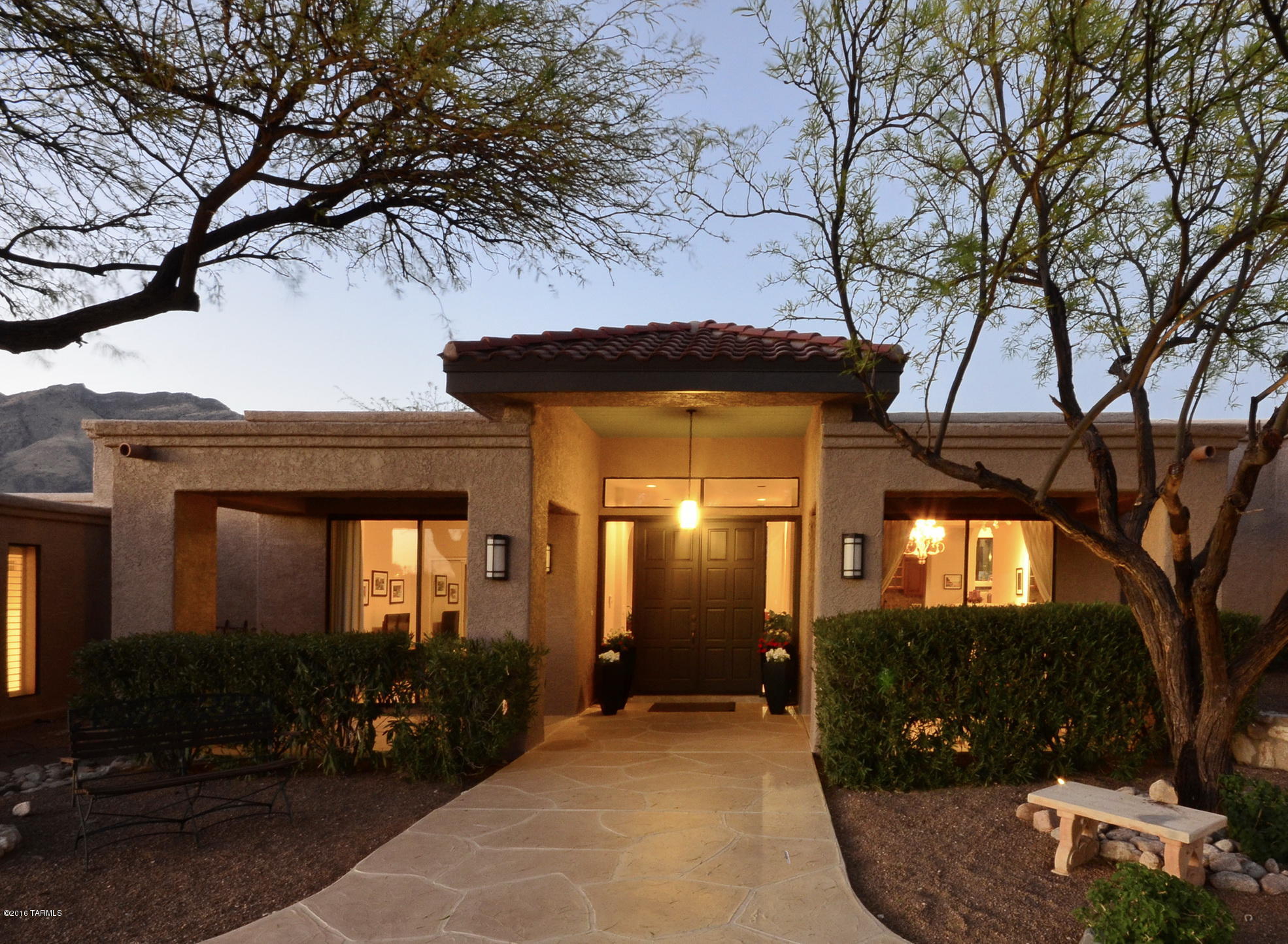 The Minute You Walk into this Home You Will Love the Majestic Mountain Views. Beautiful 4 BD Plus Den Cimarron Ridgetop Home on over 1 Acre. Brand new Remodeled Chef's Kitchen. All Bathrooms have been Updated. Relax in the Large Private Grass Backyard and Soak in the  Sparkling Pool.  24 Hour Roving Security Provided as Part of the HOA Dues!