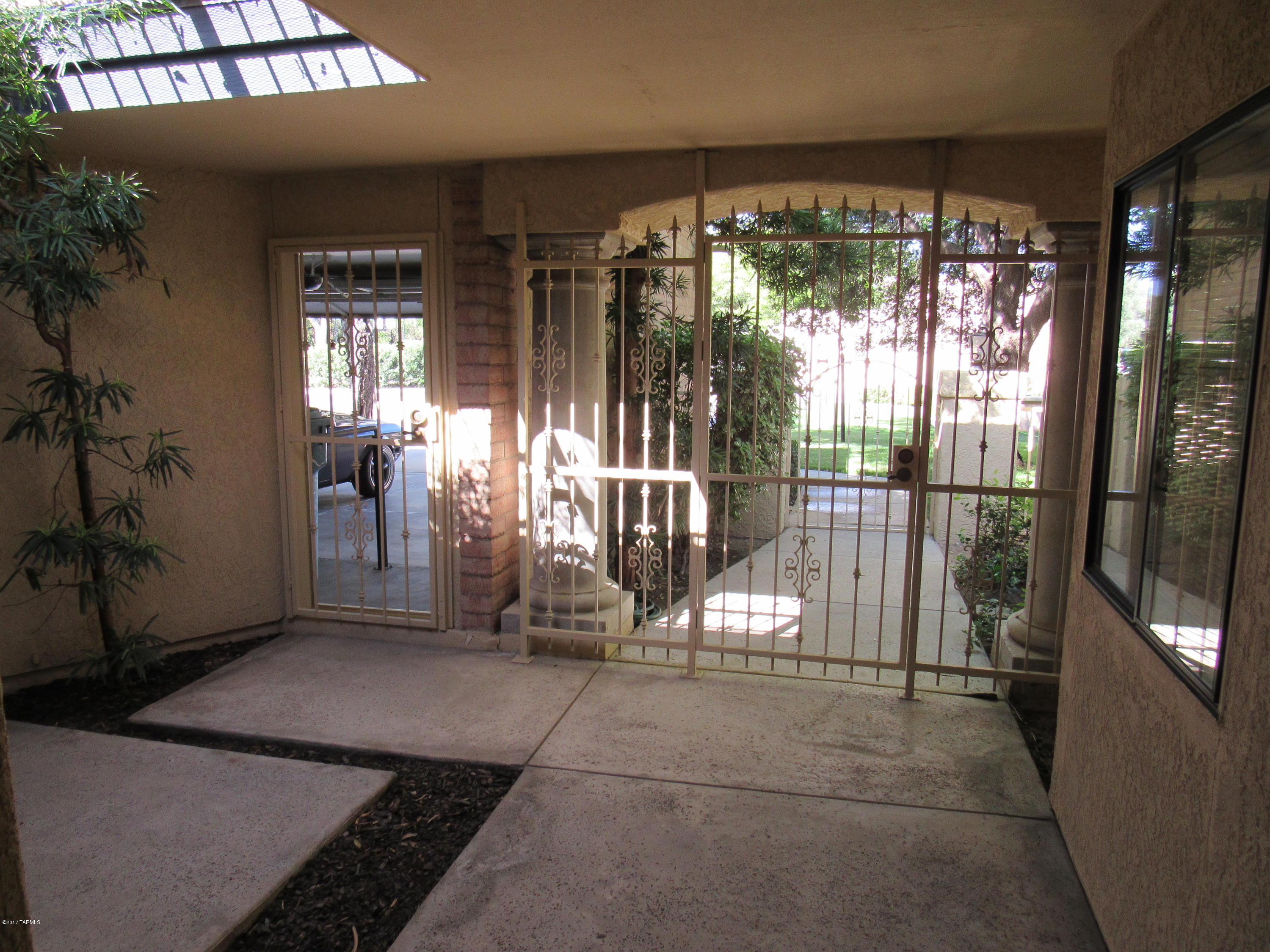 Riverbend Sabino Canyon Rd Amd - Residential