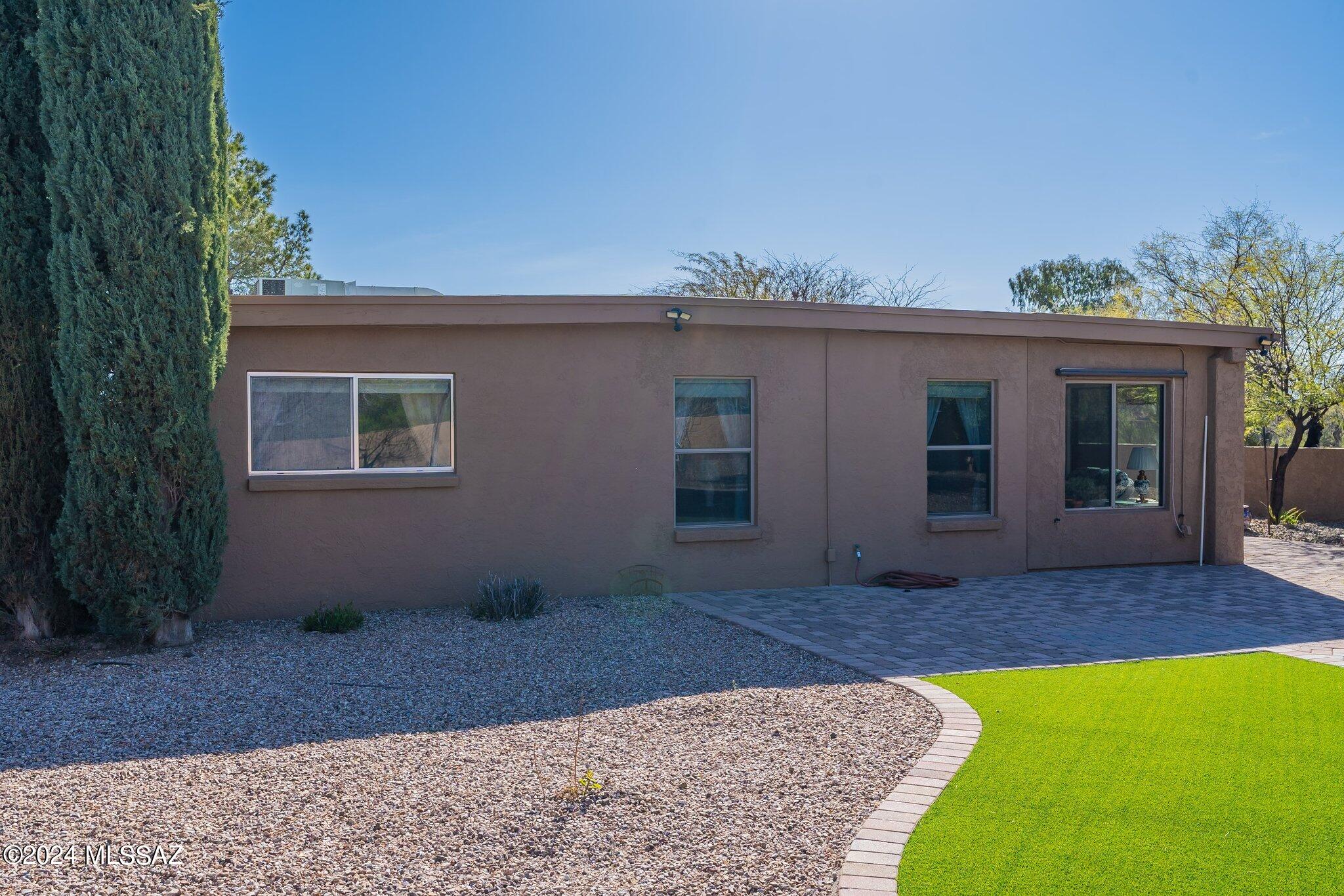 Valle Verde Del Norte (1-100) - Residential