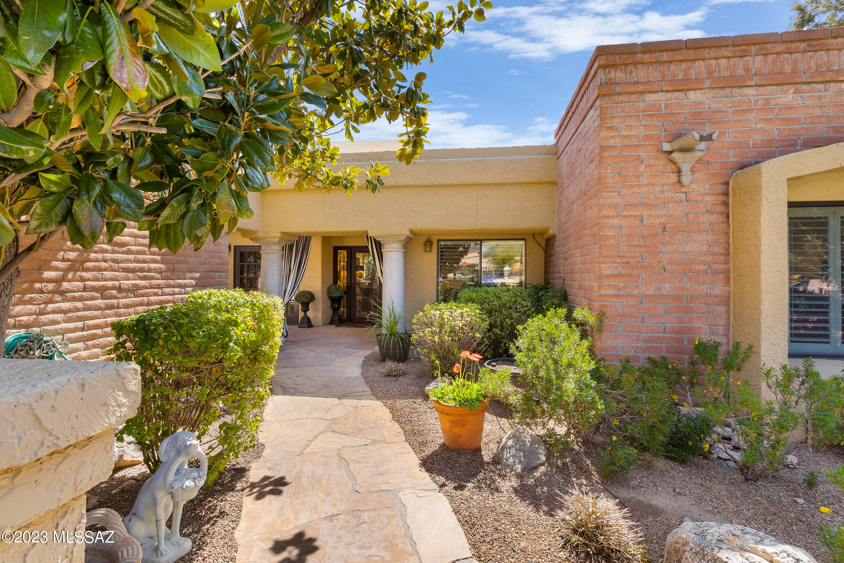 Riverbend - Sabino Canyon Road  (1-97) - Residential