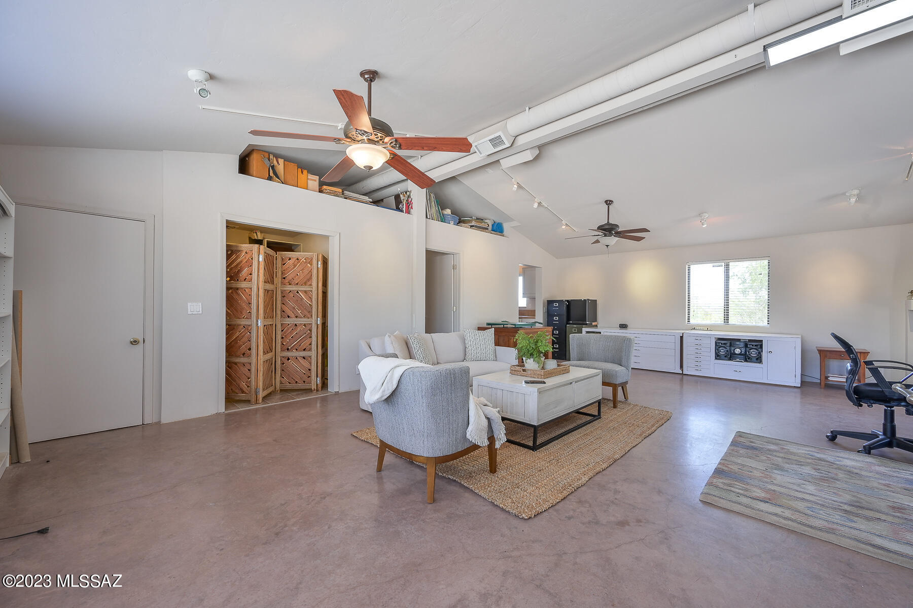 Unsubdivided - Residential