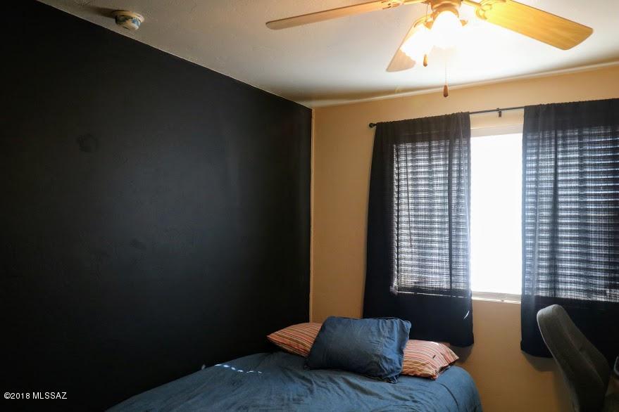 Royal Alvernon Condos. - Residential