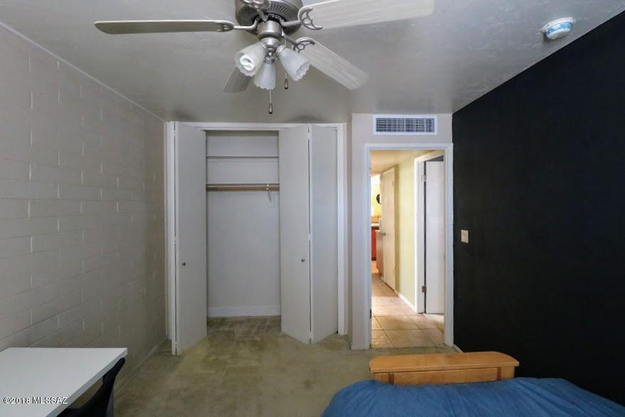 Royal Alvernon Condos. - Residential
