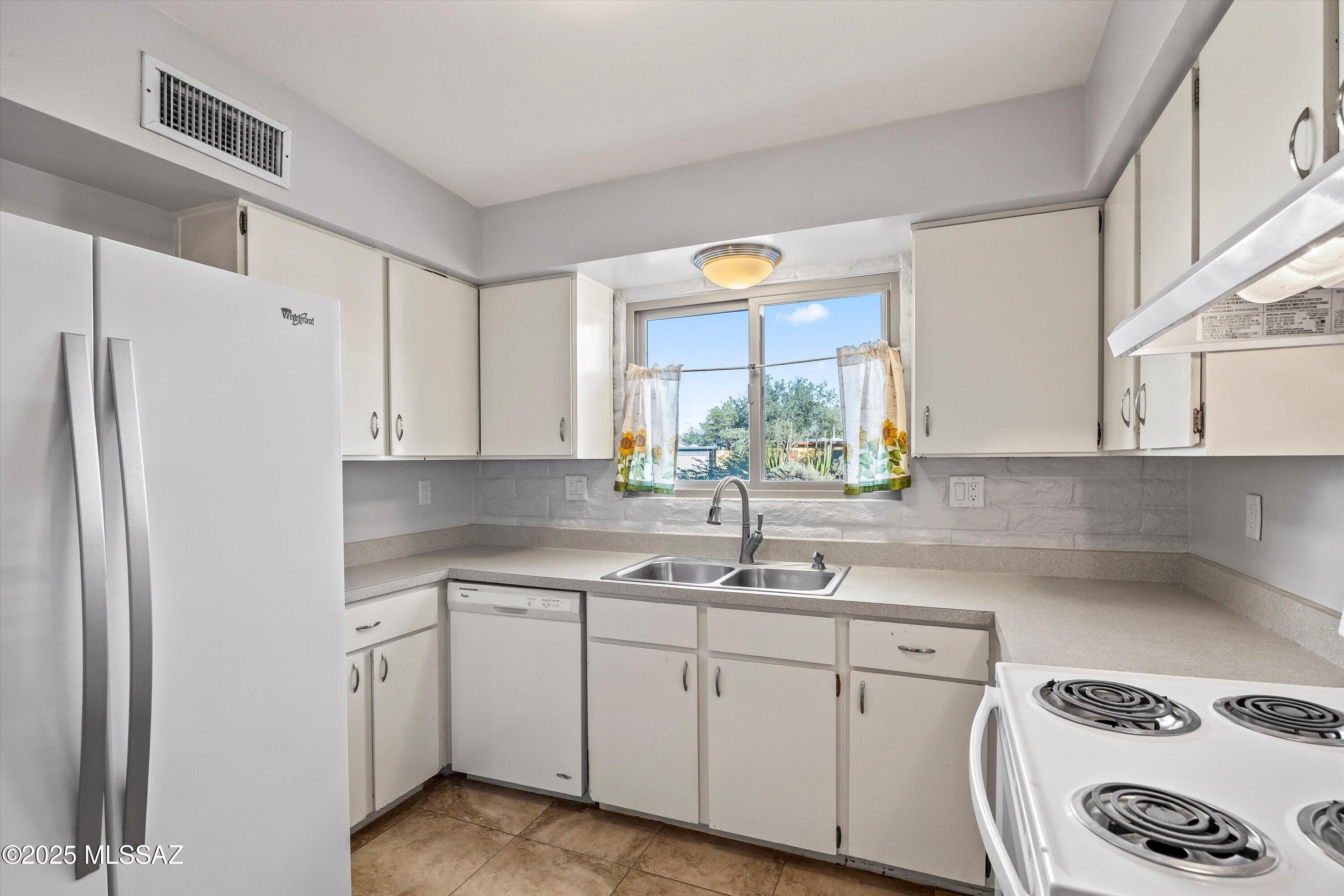 Saddle Hills (1-32) - Residential