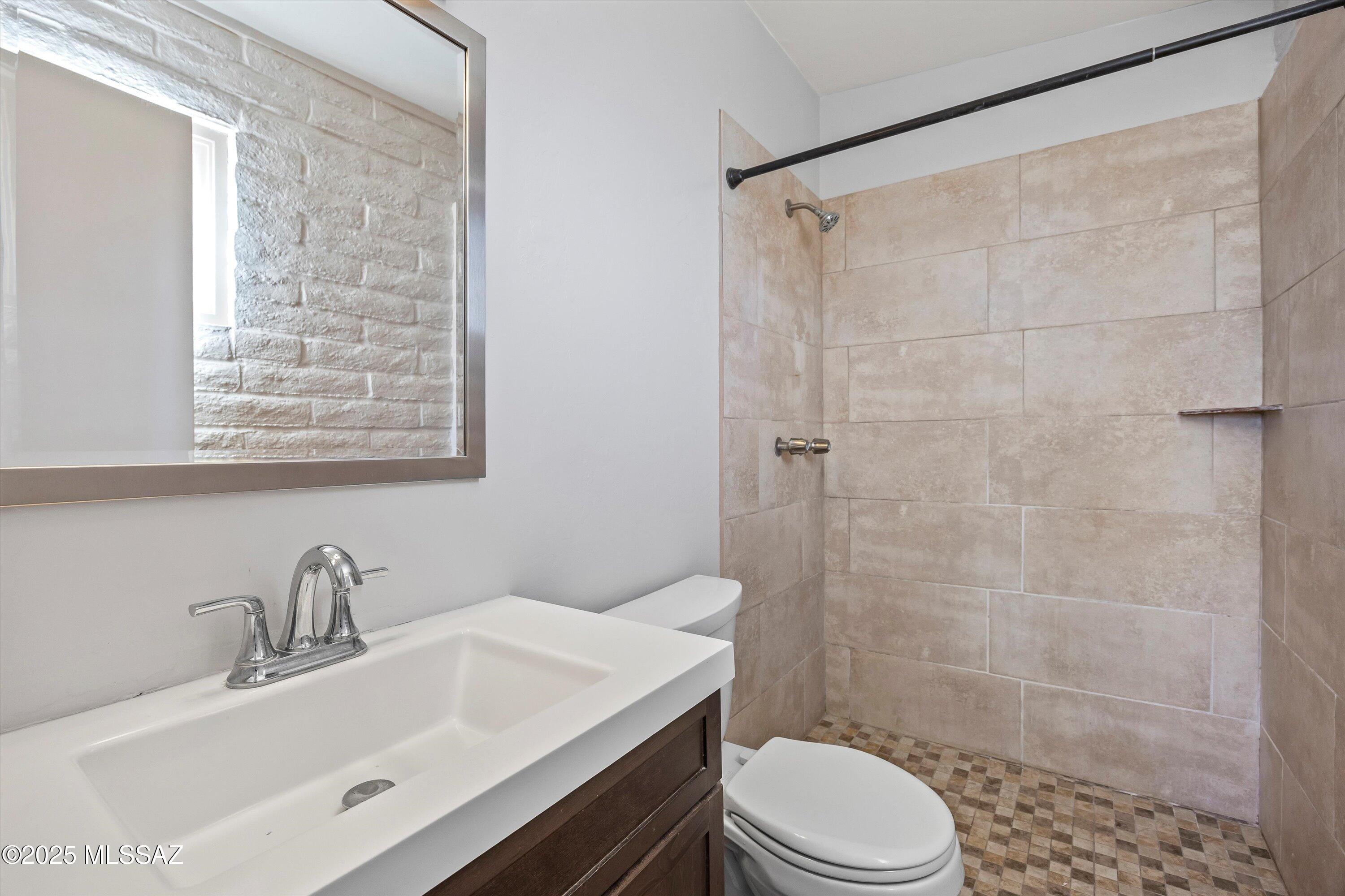 Saddle Hills (1-32) - Residential