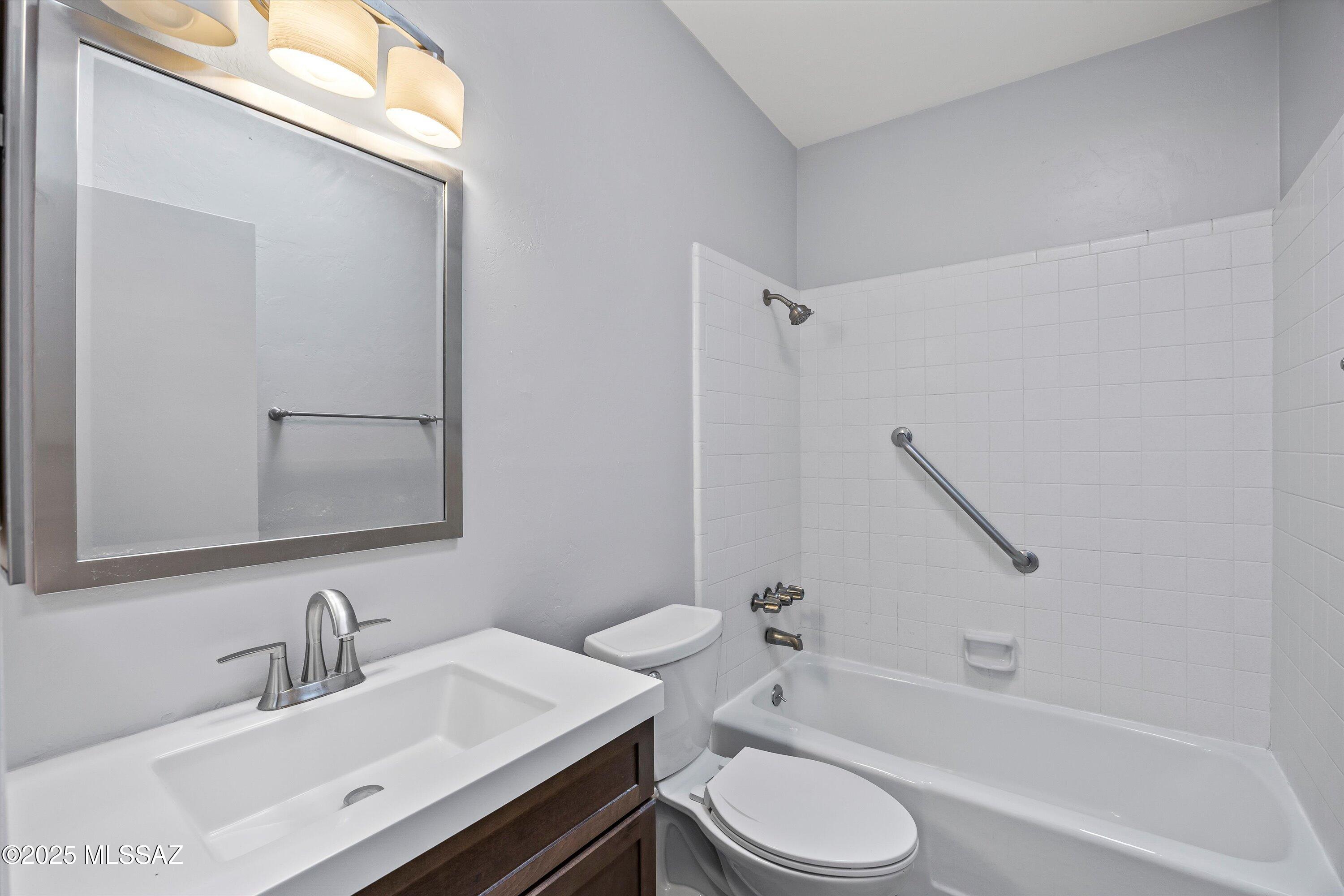 Saddle Hills (1-32) - Residential