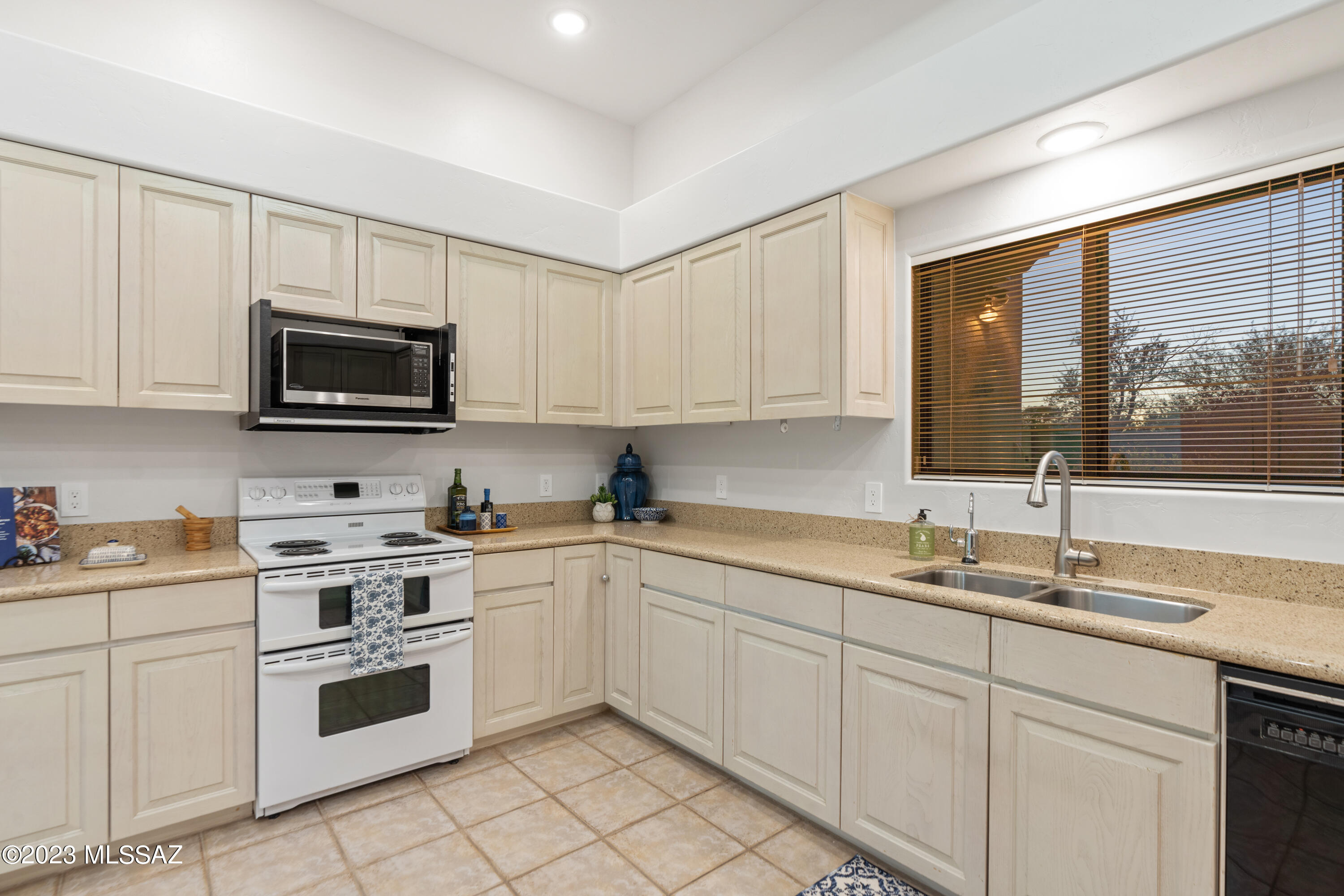 Oro Valley Estates - Residential