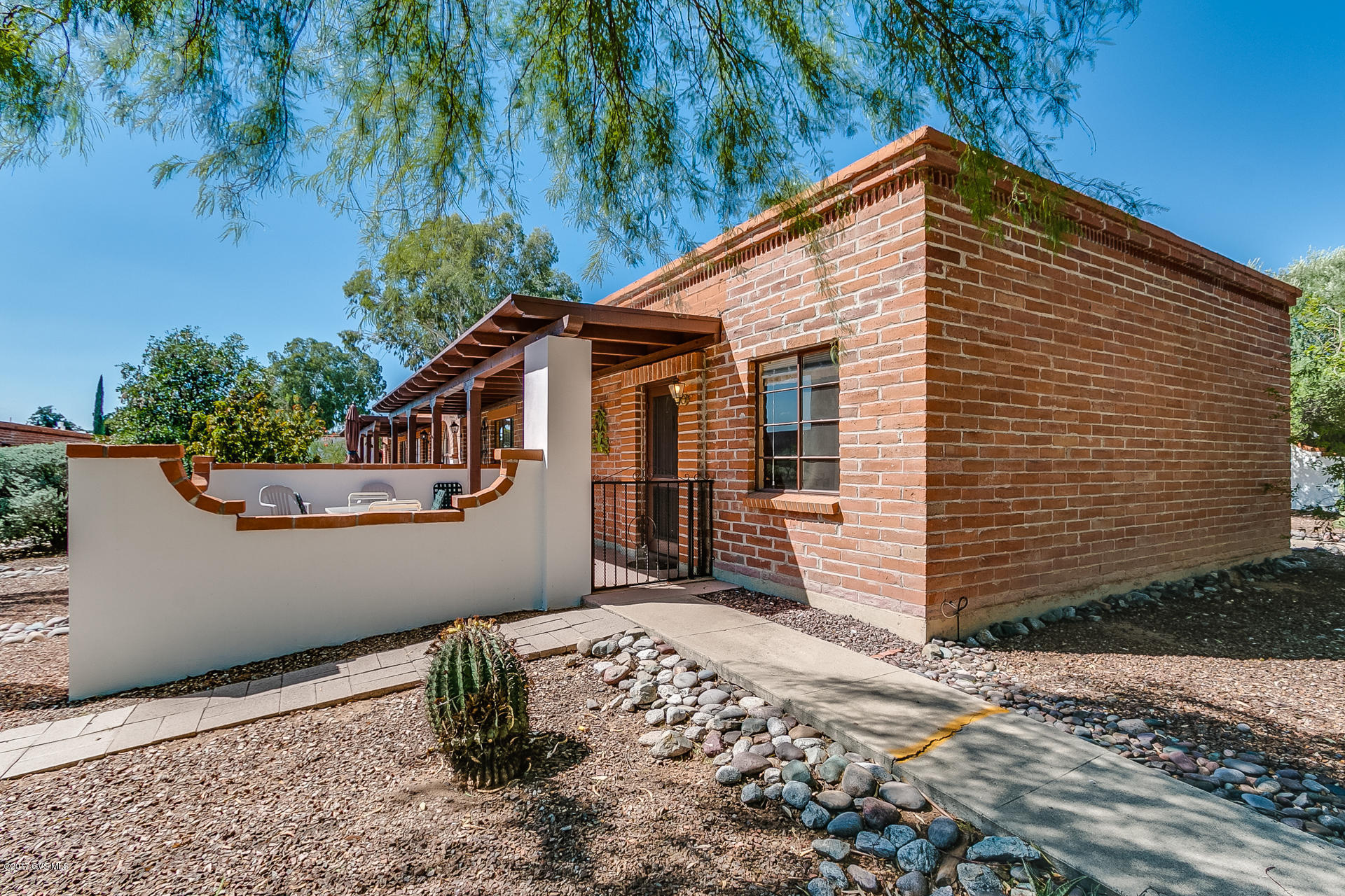 This convenient two-bedroom Villa is located in the heart of Green Valley within walking distance to shopping and restaurants. The unit is conveniently located near a pool with common area in front and side giving it an open feel with views of beautiful Villas West mature foliage out the windows. The kitchen has newer white cabinets, crisp white stove, dishwasher and full size refrigerator. The home is fully furnished and well maintained. Villas West offers many desirable amenities and exterior maintenance features. Don't delay owning your own desert retreat!