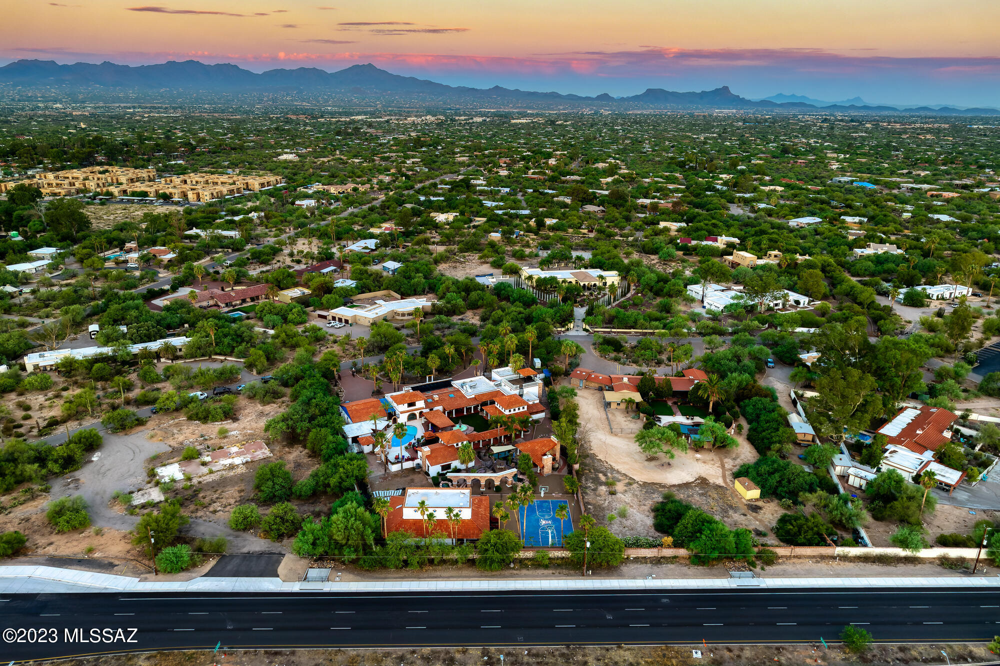 Casas Adobes Addition - Residential