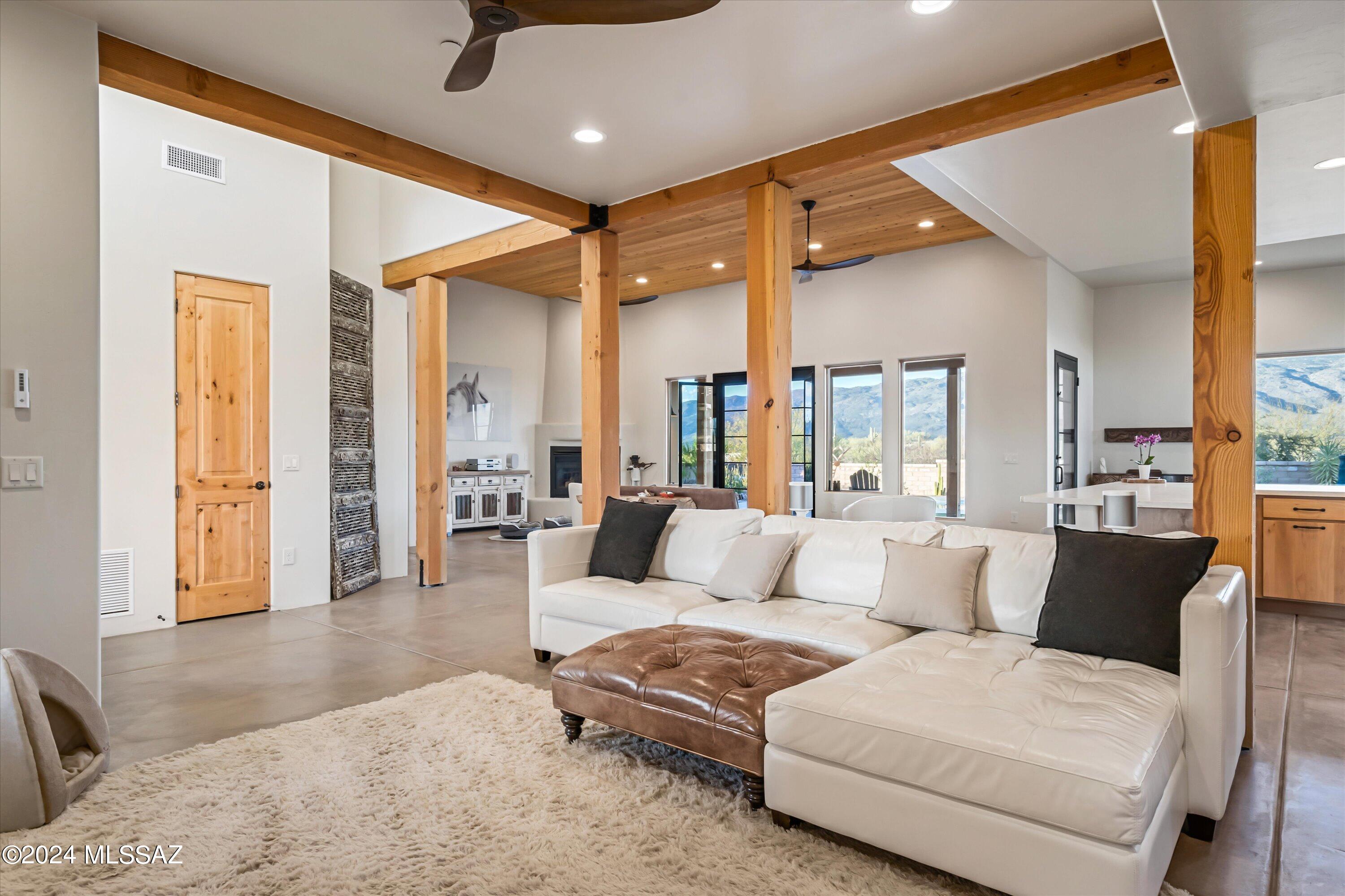 Coyote Creek (1-395) - Residential