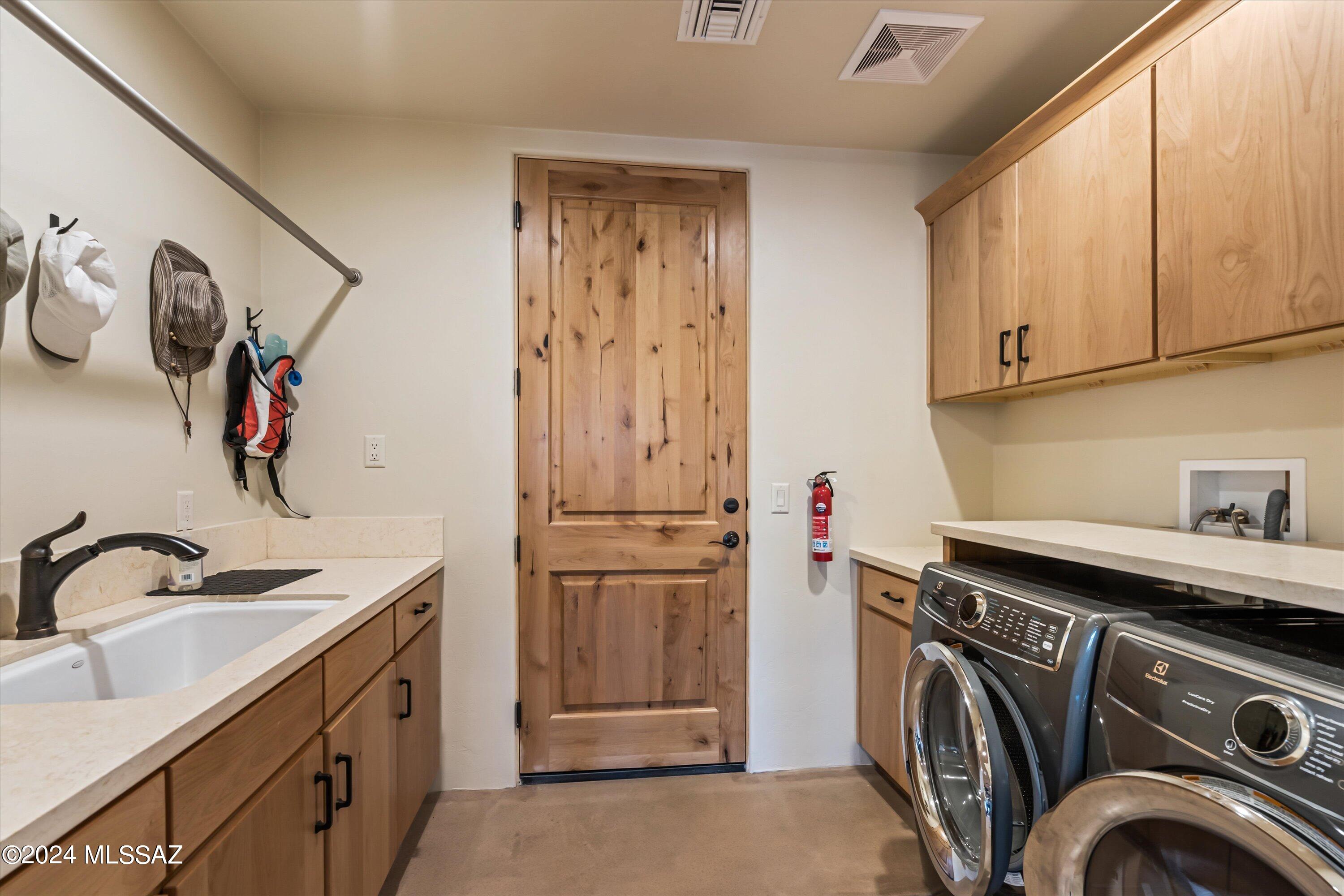 Coyote Creek (1-395) - Residential