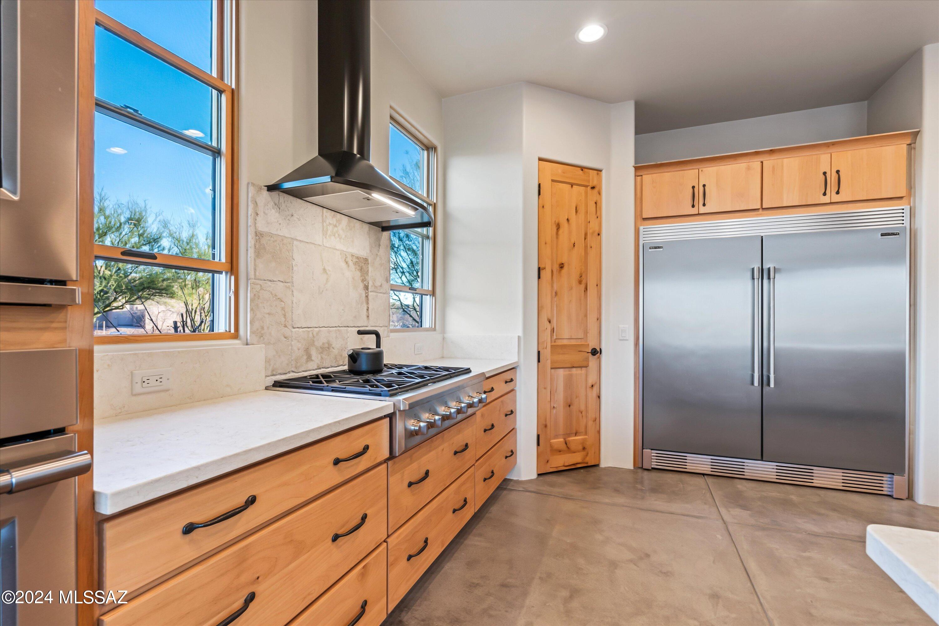 Coyote Creek (1-395) - Residential