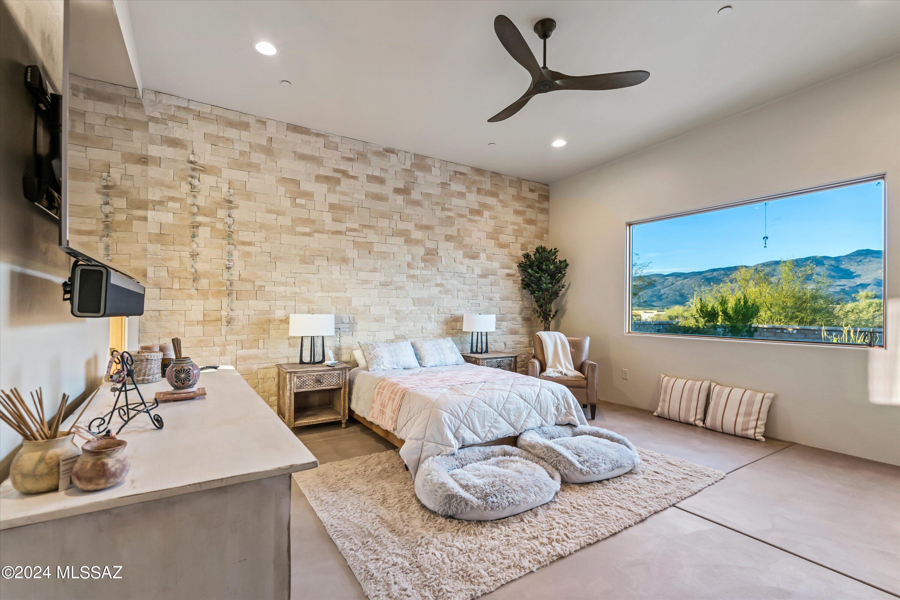 Coyote Creek (1-395) - Residential