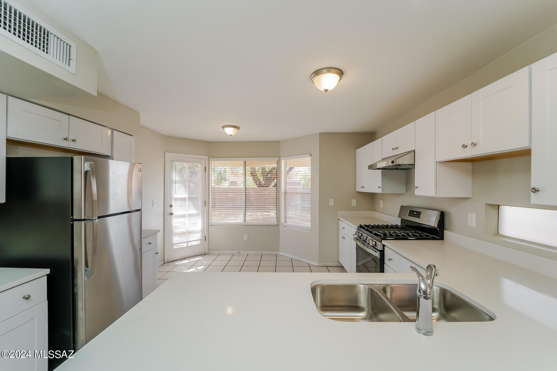 Tierra Vista Phase II - Residential Lease
