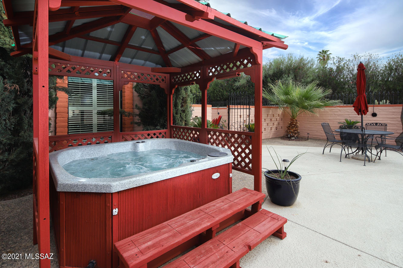 Tucson National Est - Residential