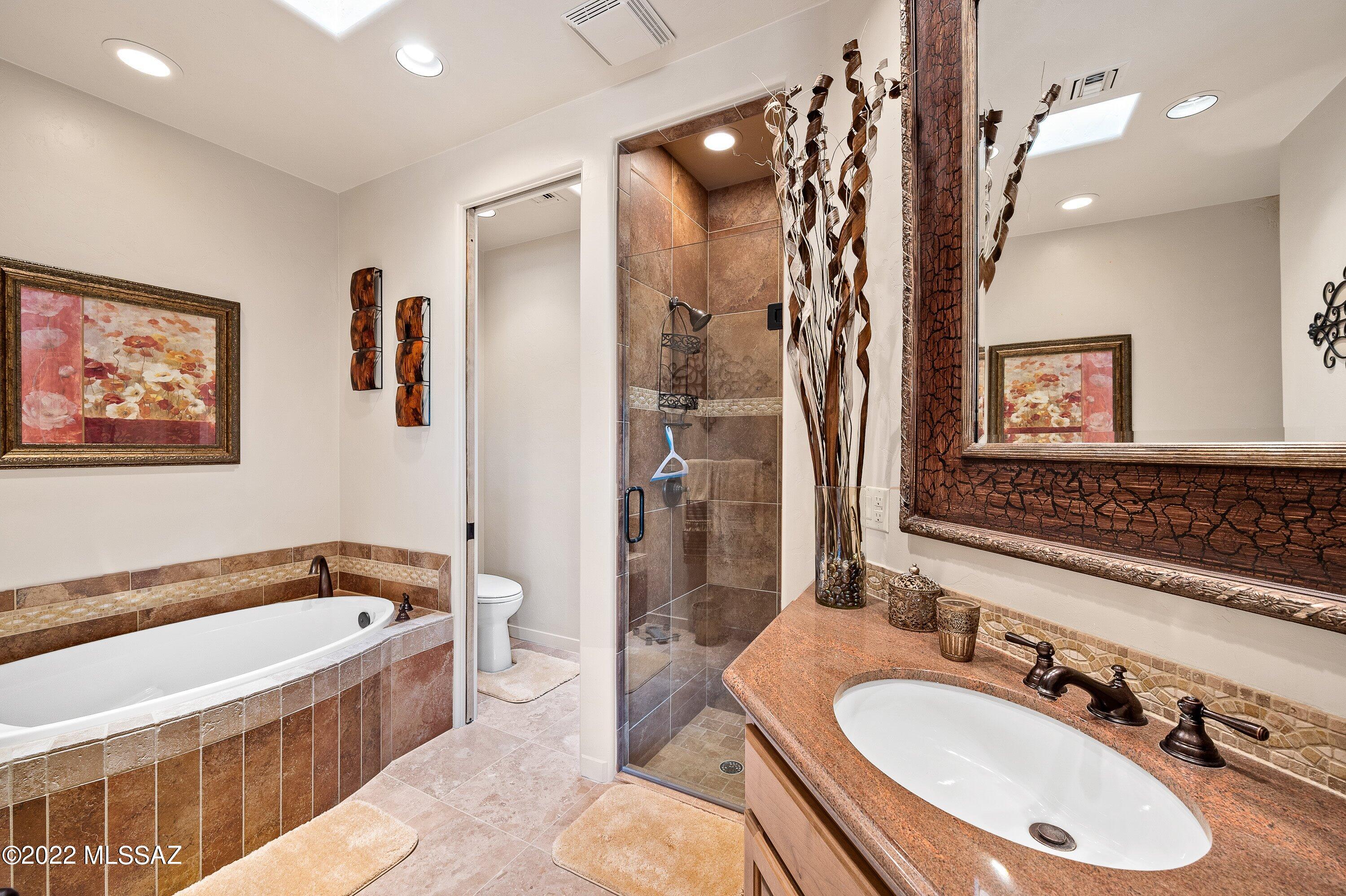 Honey Bee Ridge(The Estates At) - Residential