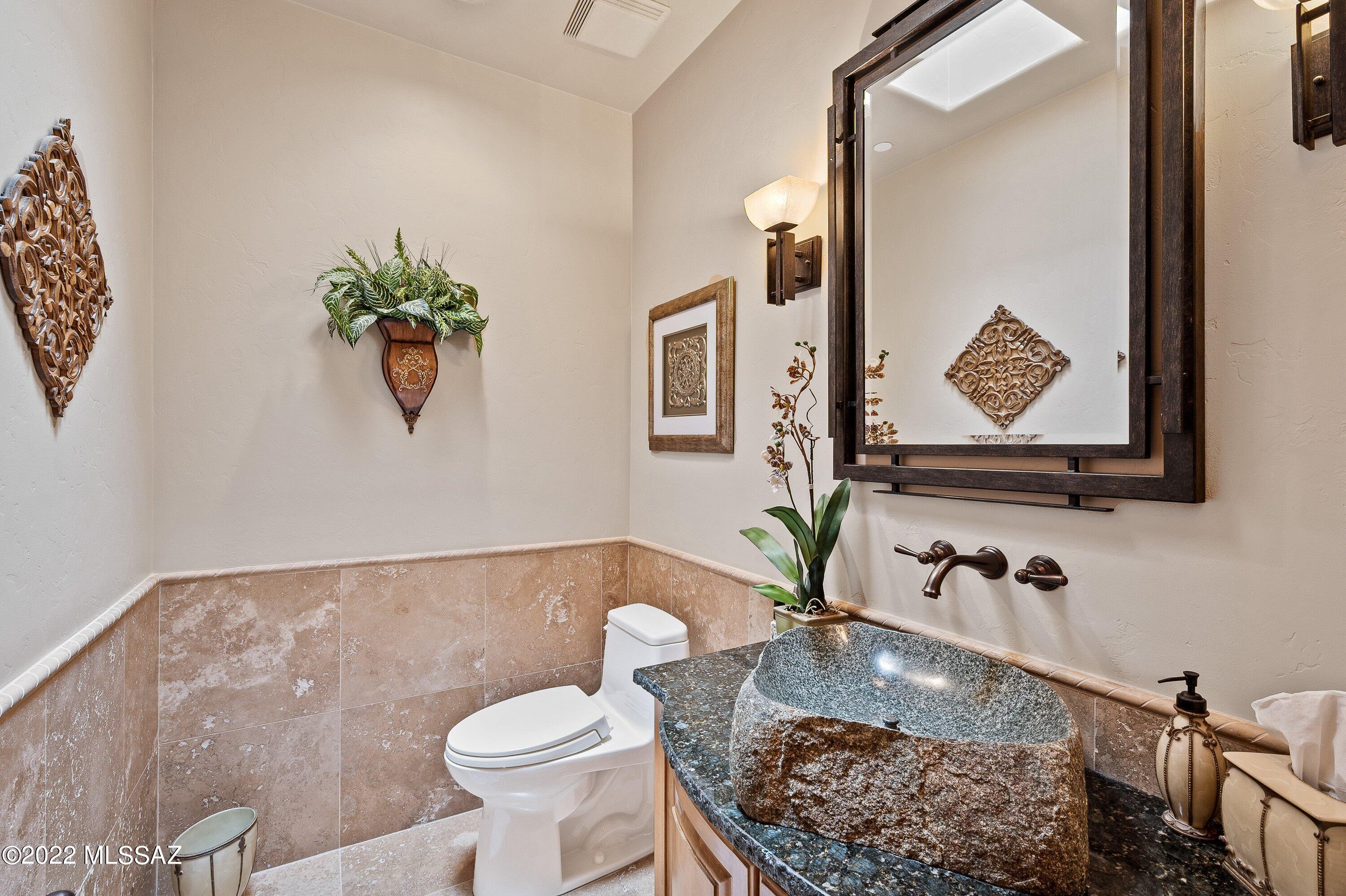 Honey Bee Ridge(The Estates At) - Residential