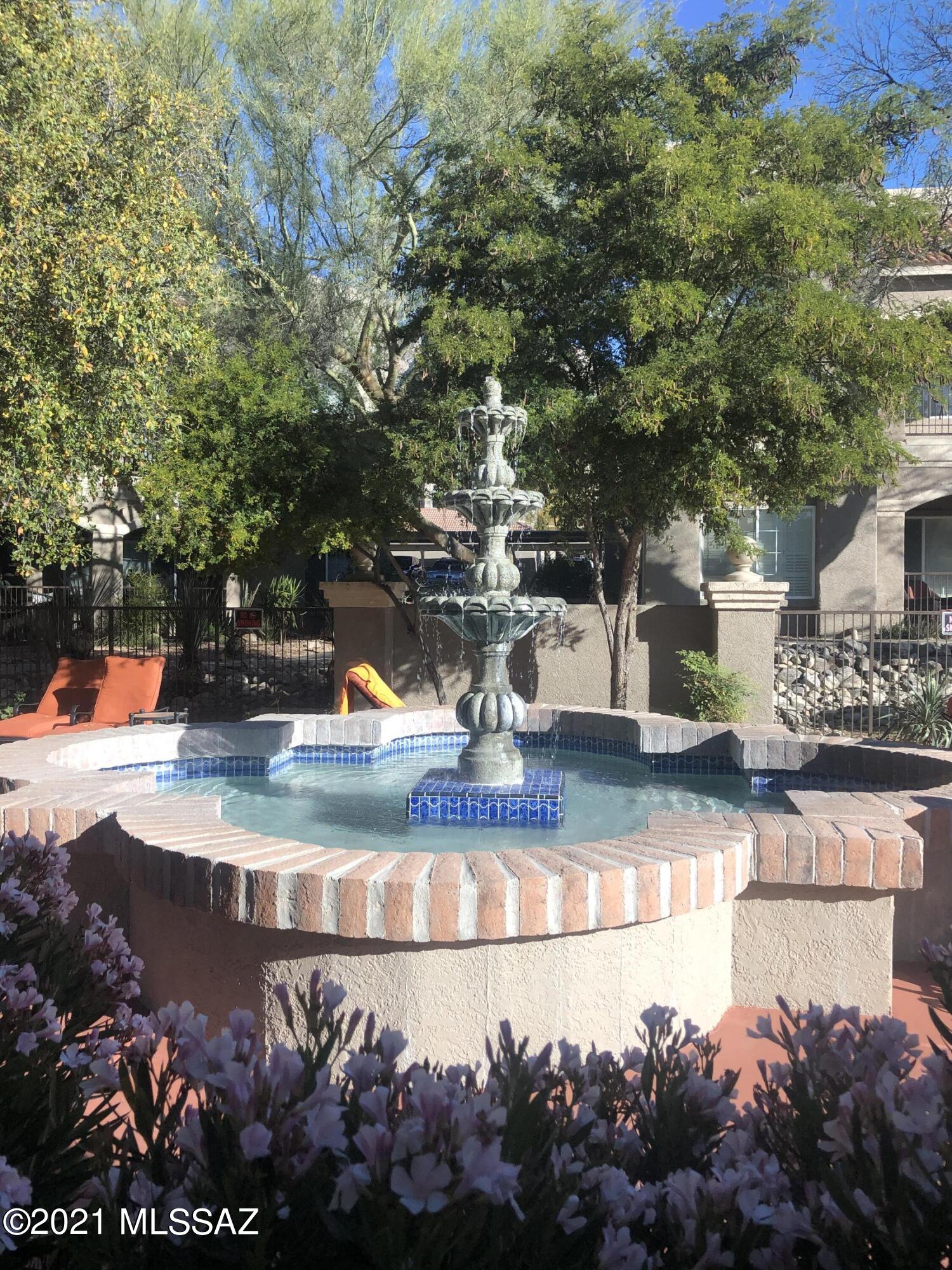 The Boulders at La Reserve Condominiums - Residential