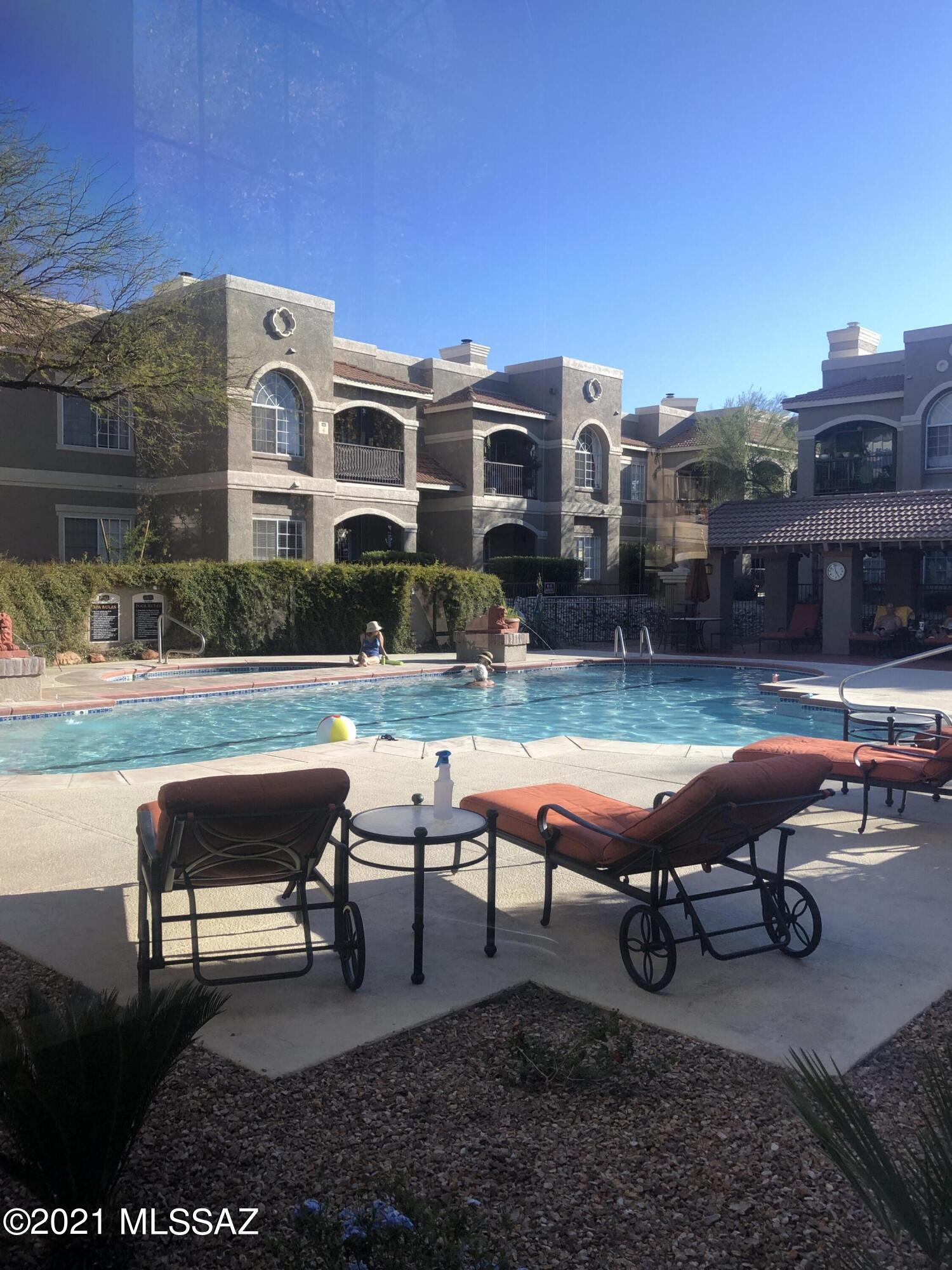 The Boulders at La Reserve Condominiums - Residential
