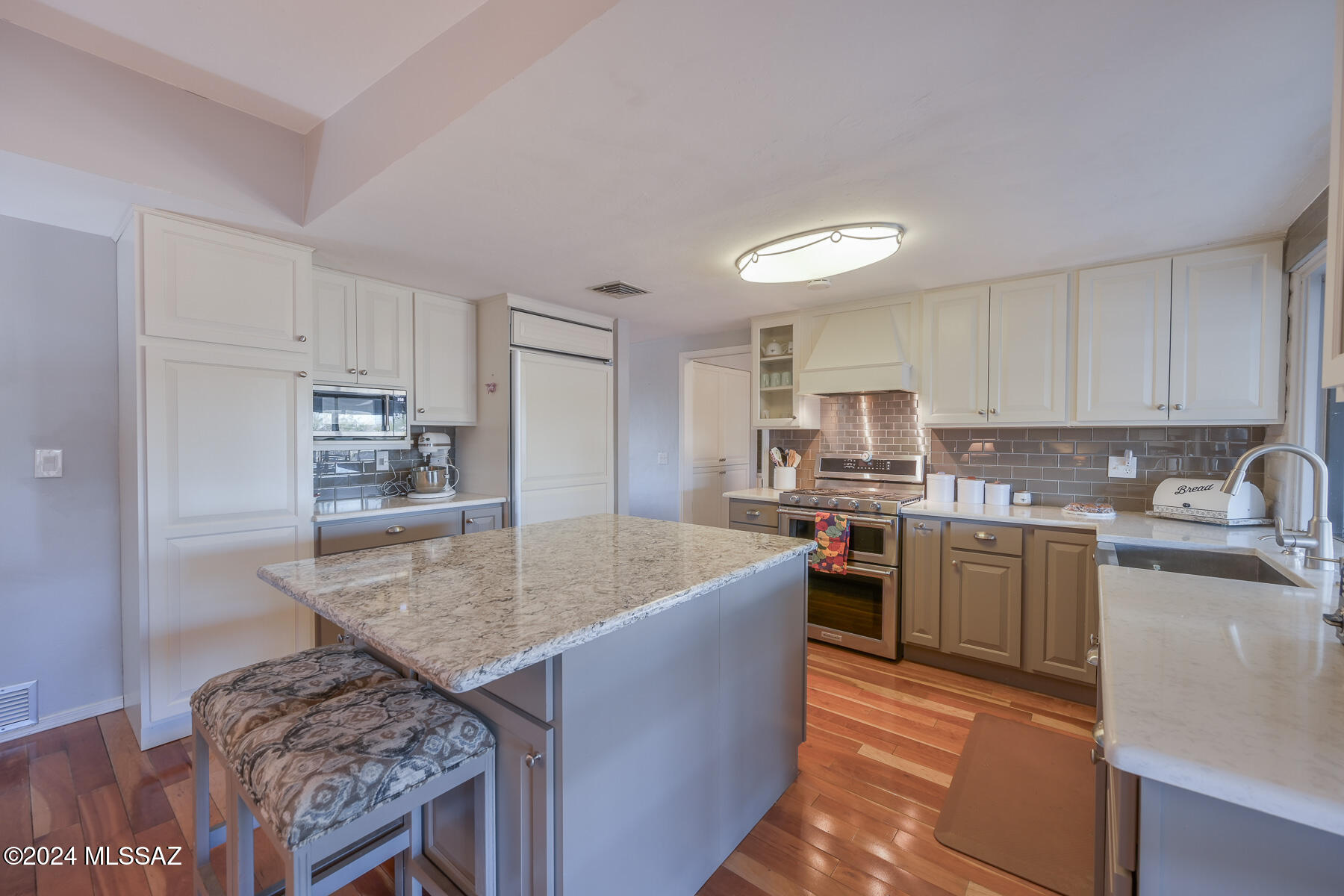 Casas Adobes West (1-220) - Residential