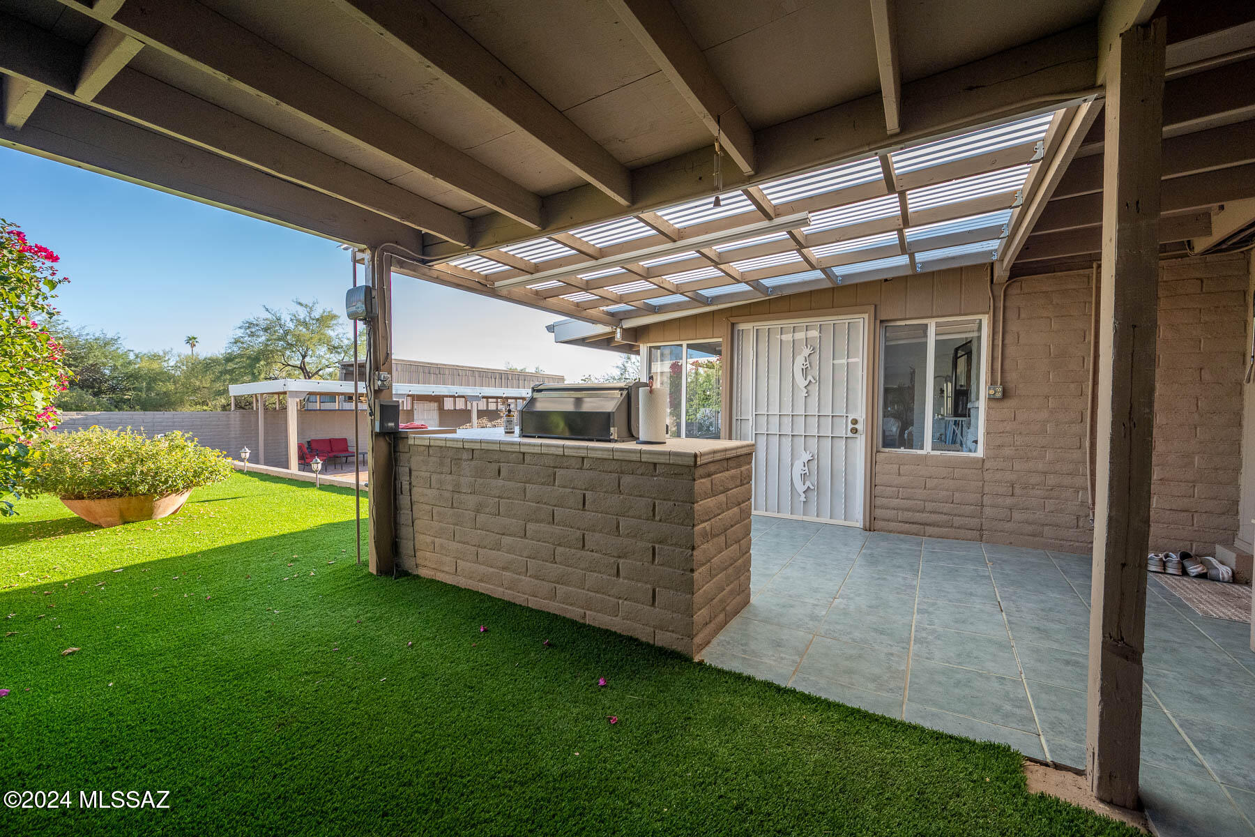 Casas Adobes West (1-220) - Residential