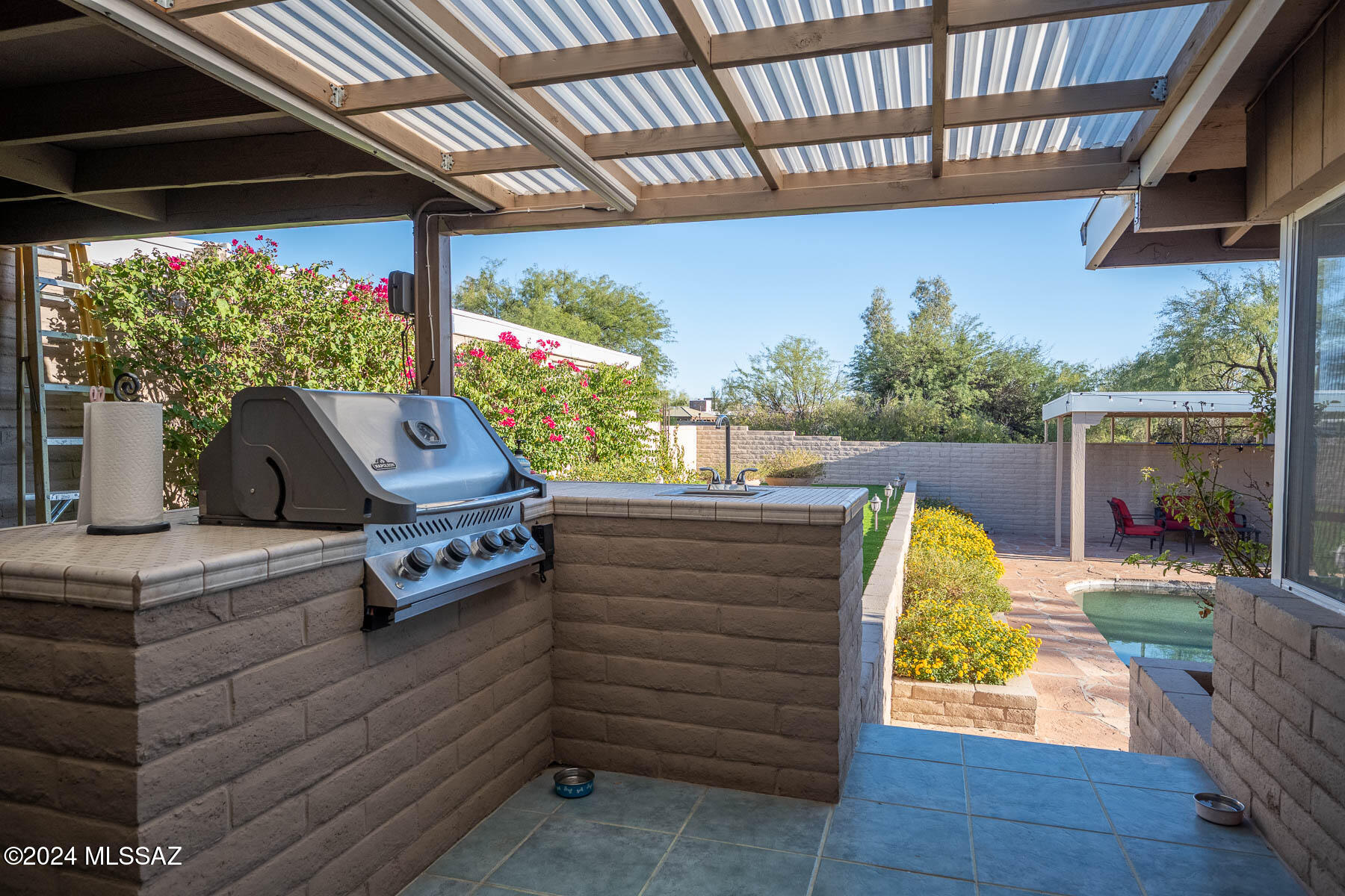 Casas Adobes West (1-220) - Residential