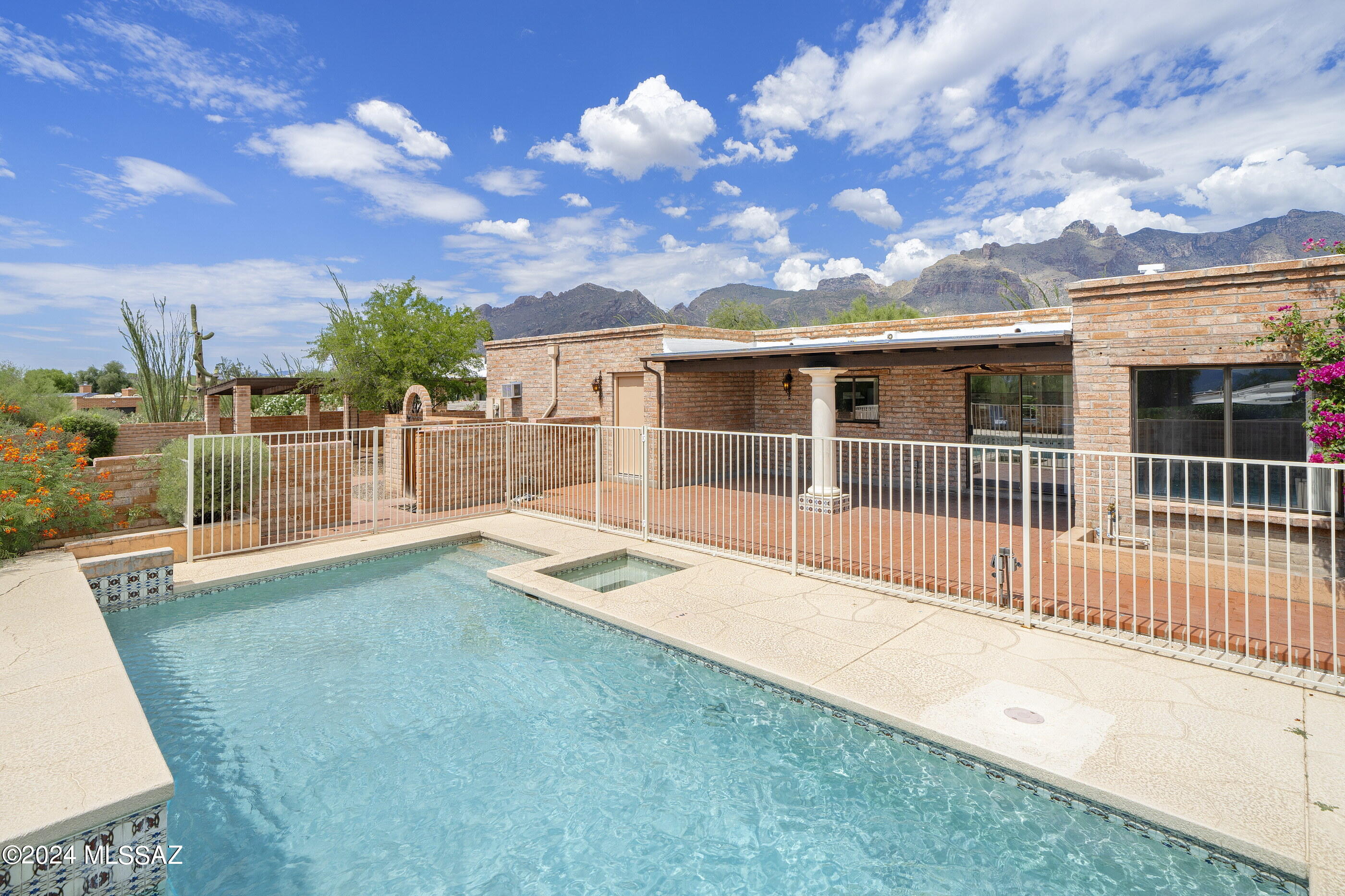 Catalina Foothills Est 8 - Residential
