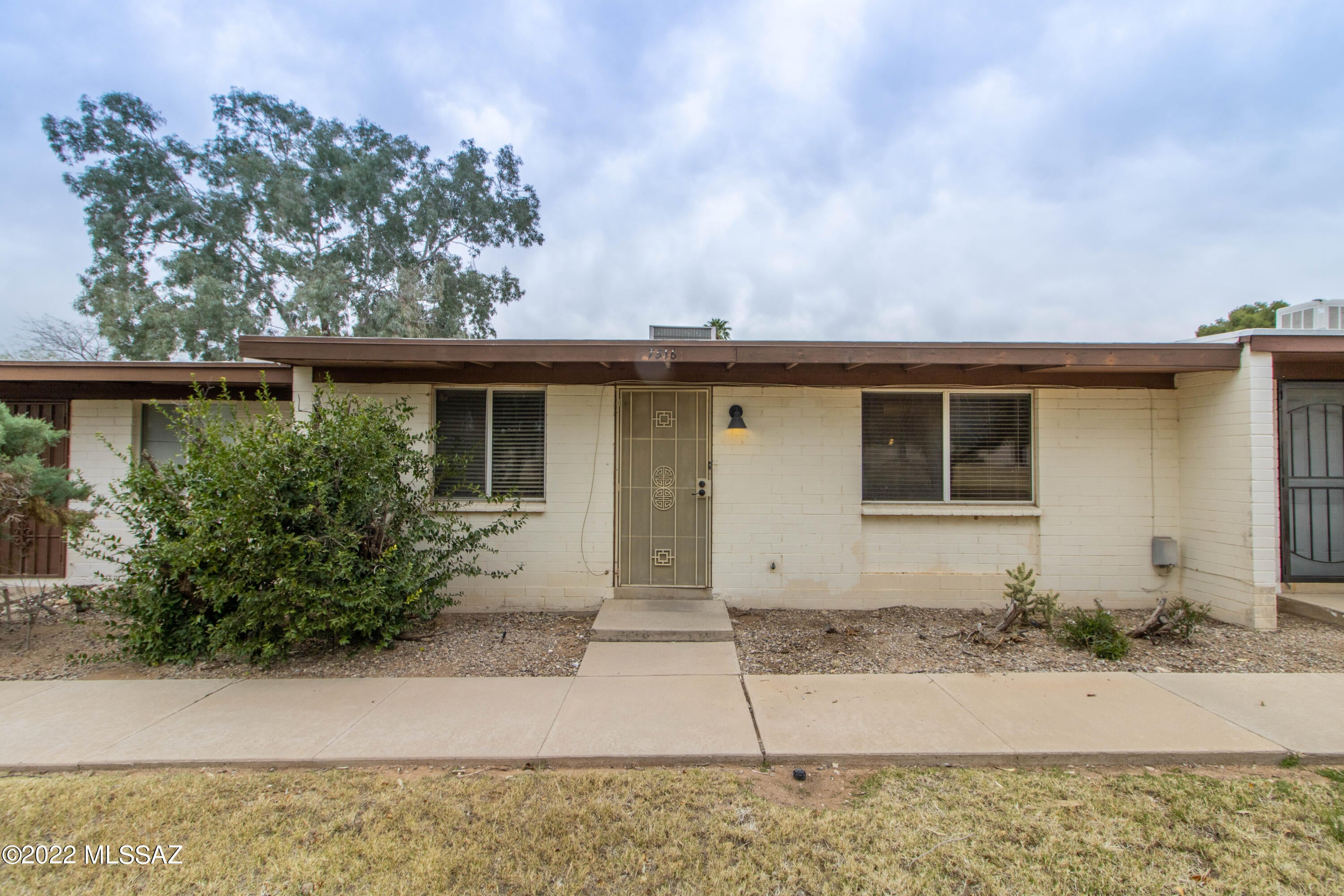 Palm Grove Clusters Resub (16-185) - Residential Lease