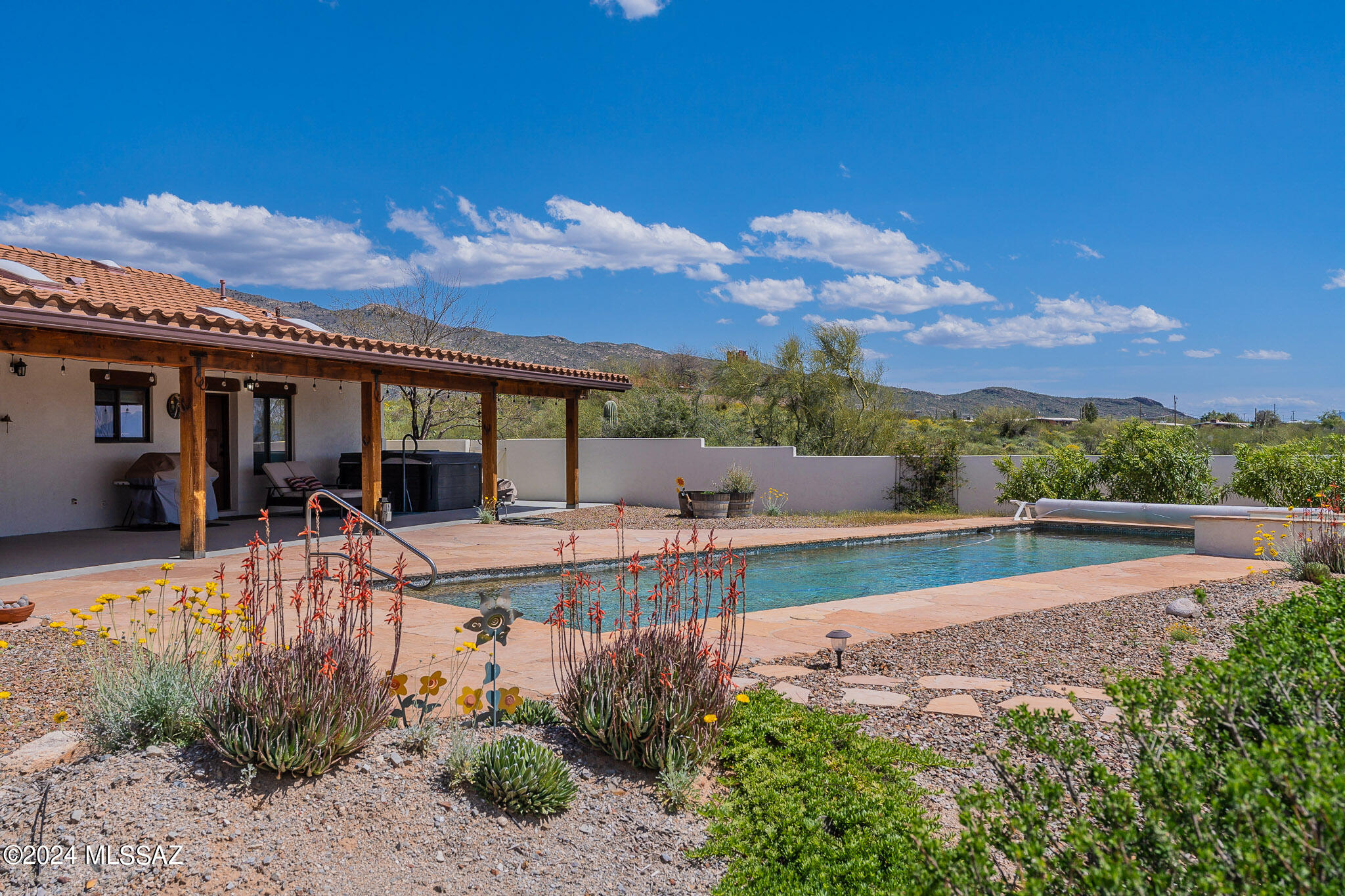 Saguaro Shadows (1-24) - Residential