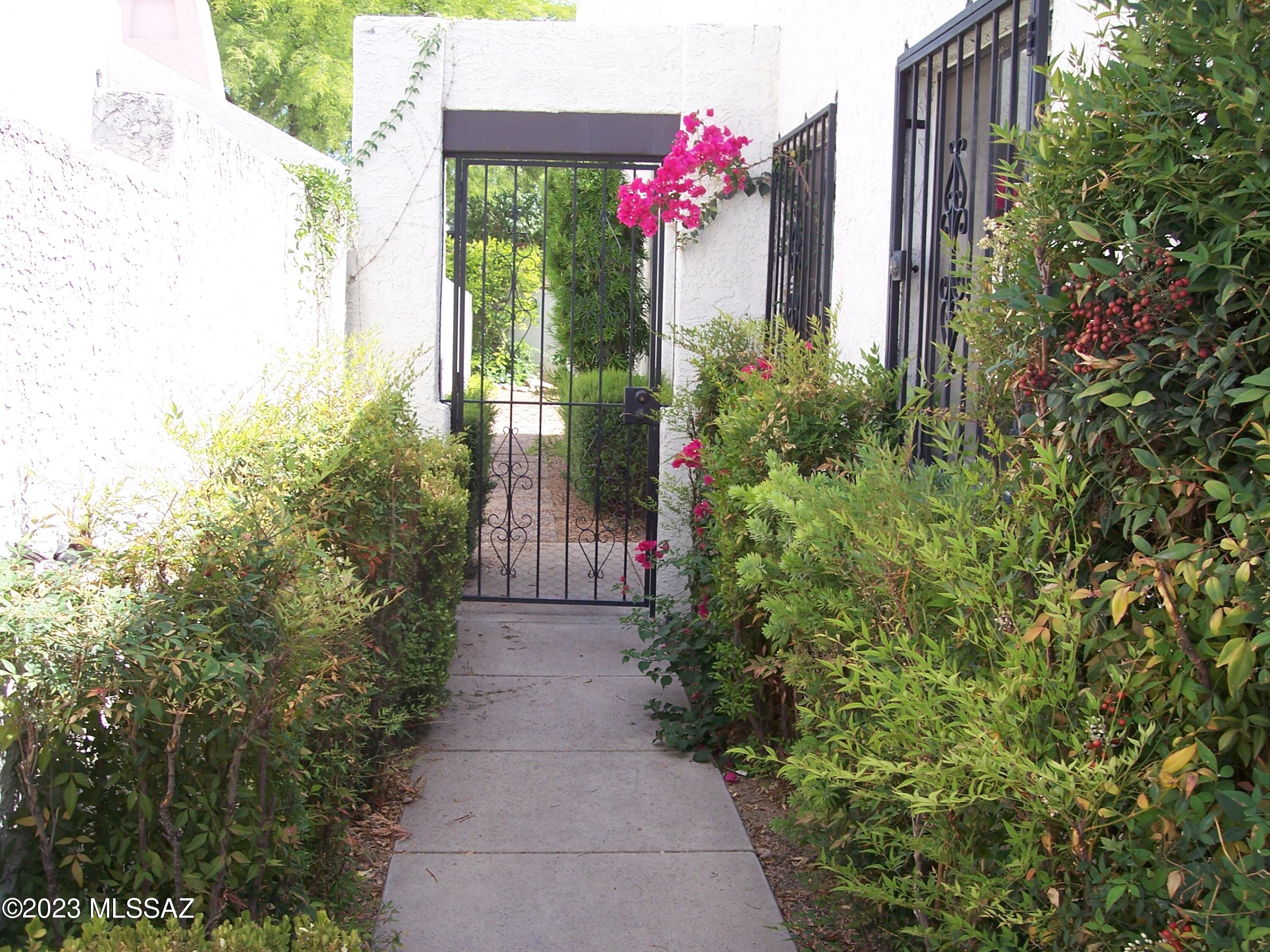 Tanque Verde Est Townhouses - Residential Lease