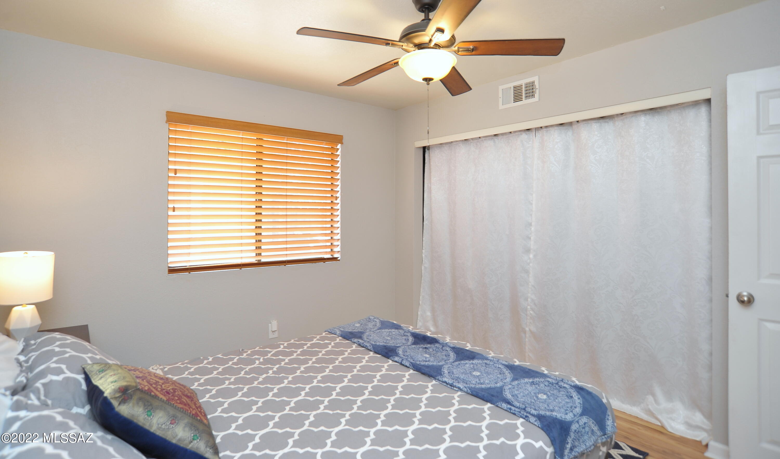 Fort Mesquite Condos (1-16) - Residential
