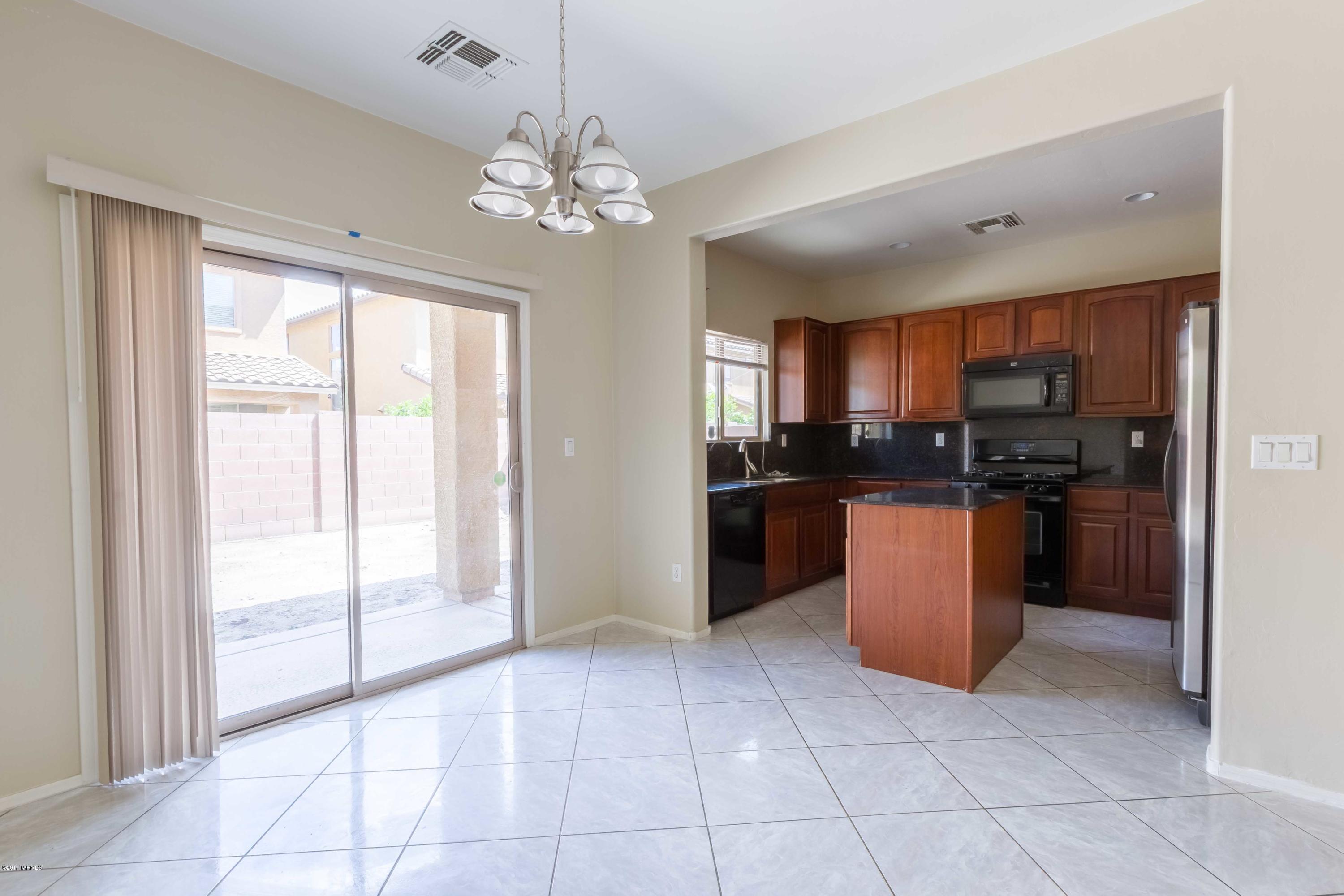 Paseo del Rio - Residential