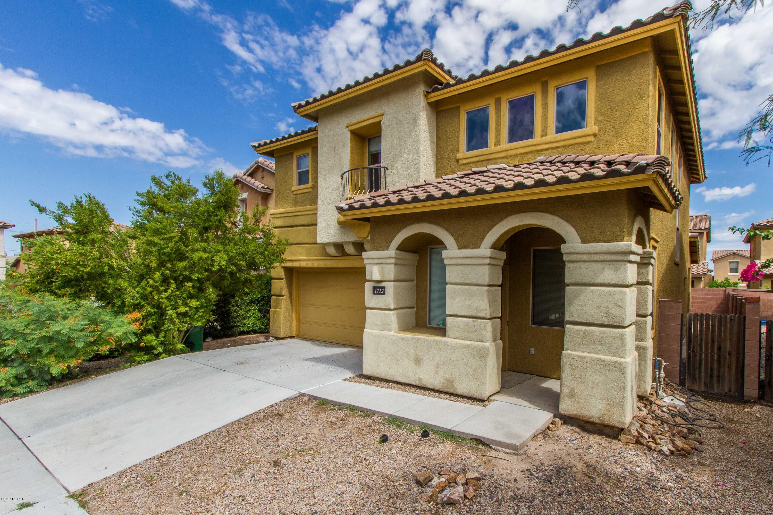 Paseo del Rio - Residential