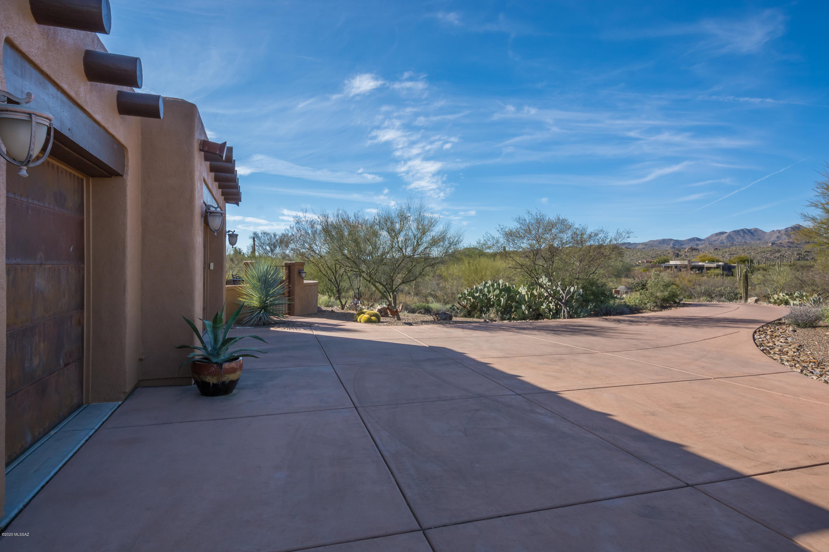 Honey Bee Ridge(The Estates At) - Residential