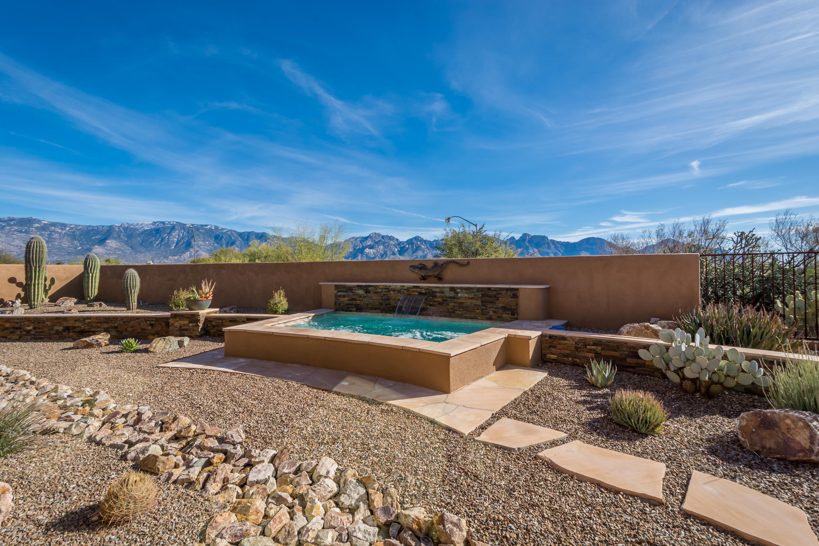 Honey Bee Ridge(The Estates At) - Residential