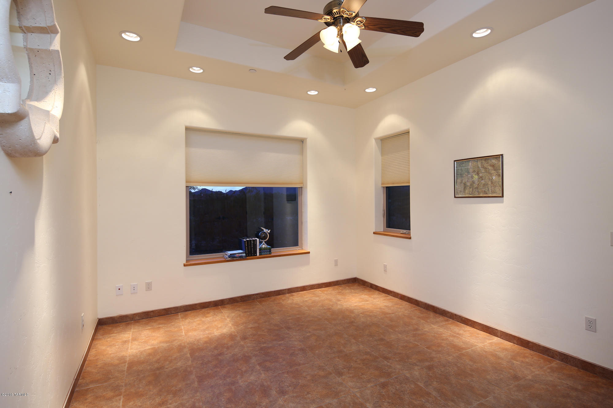 La Cholla Airpark - Residential