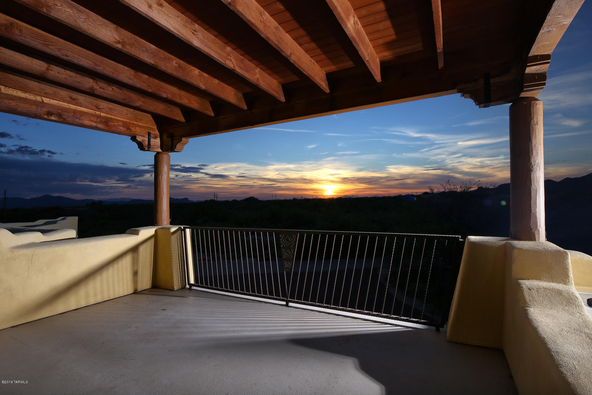 La Cholla Airpark - Residential