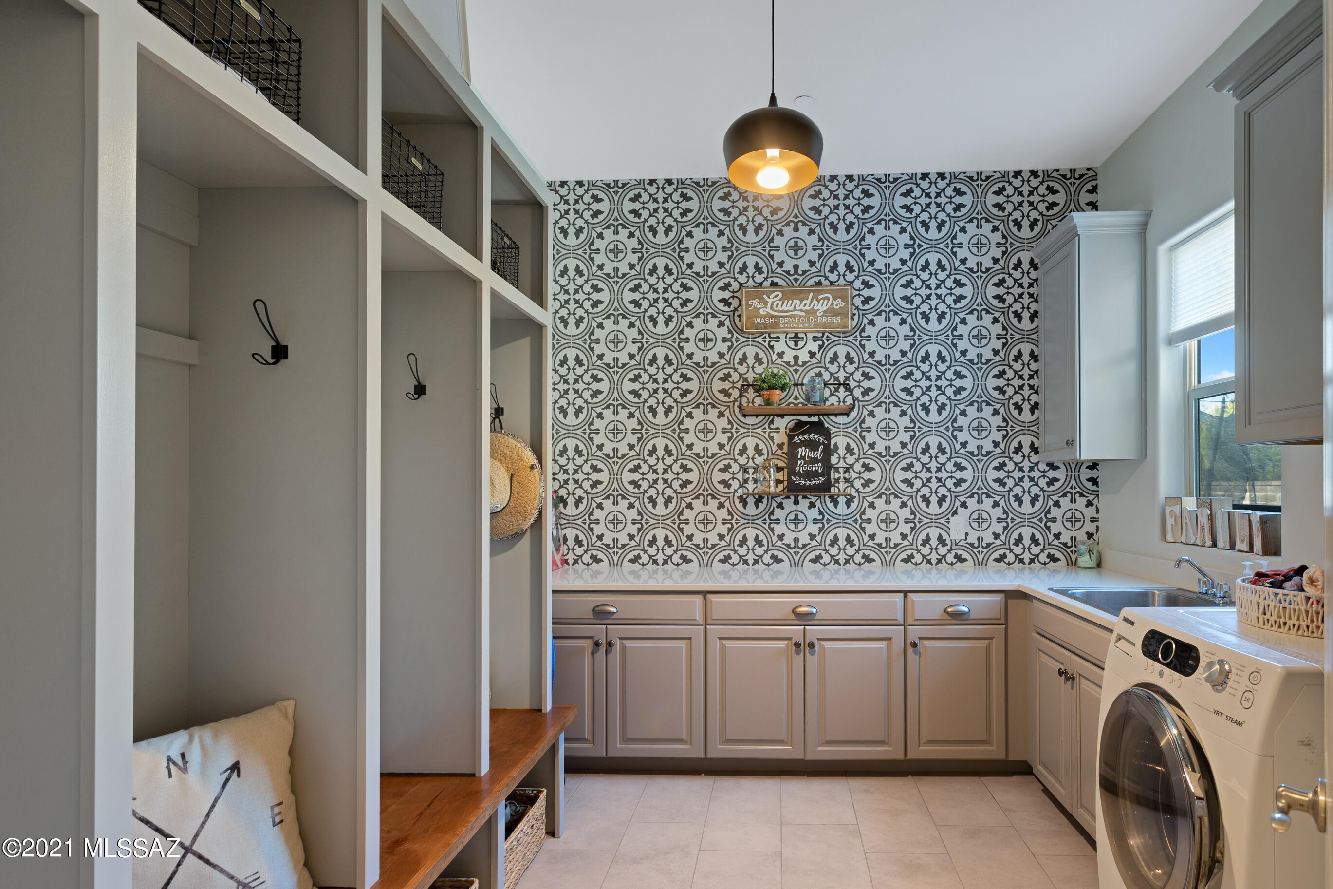 Sanctuary At Silverhawke - Residential