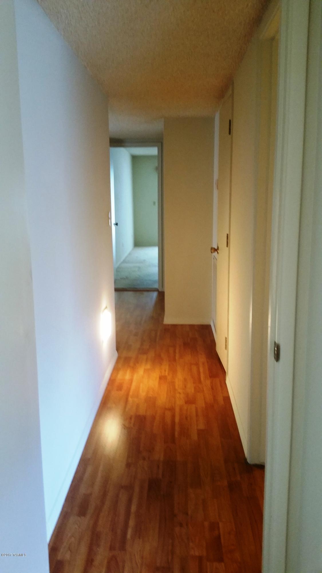 Casas Del Oro Norte (89-130) - Residential