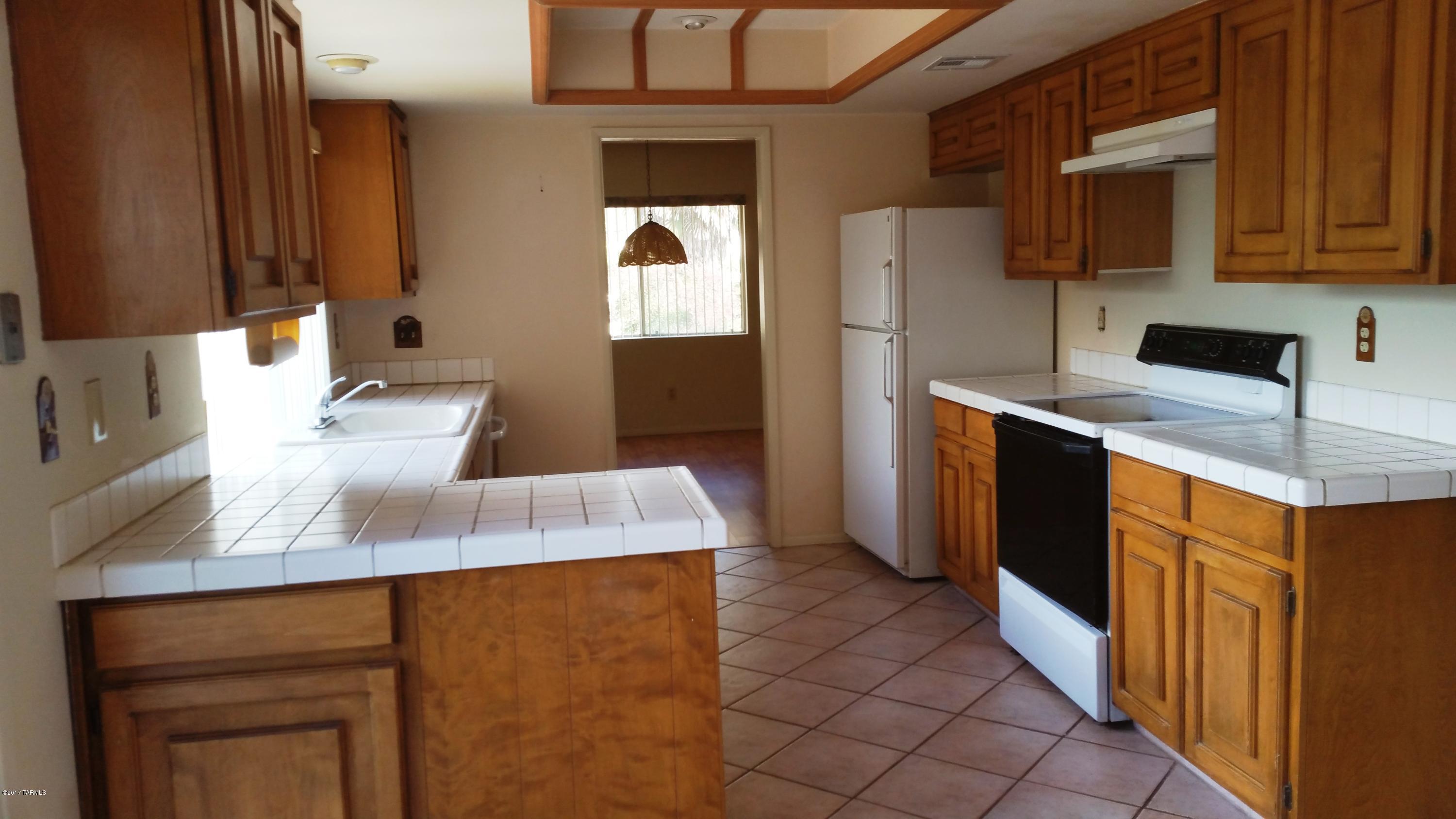 Casas Del Oro Norte (89-130) - Residential