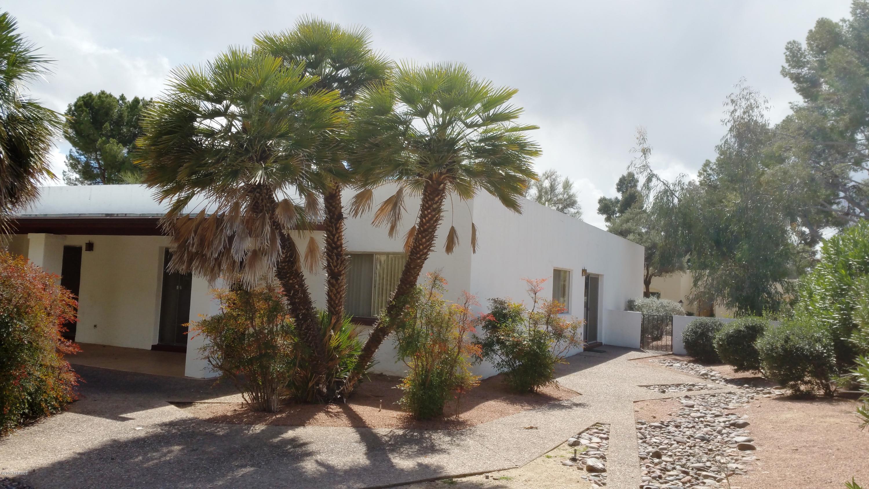 Casas Del Oro Norte (89-130) - Residential