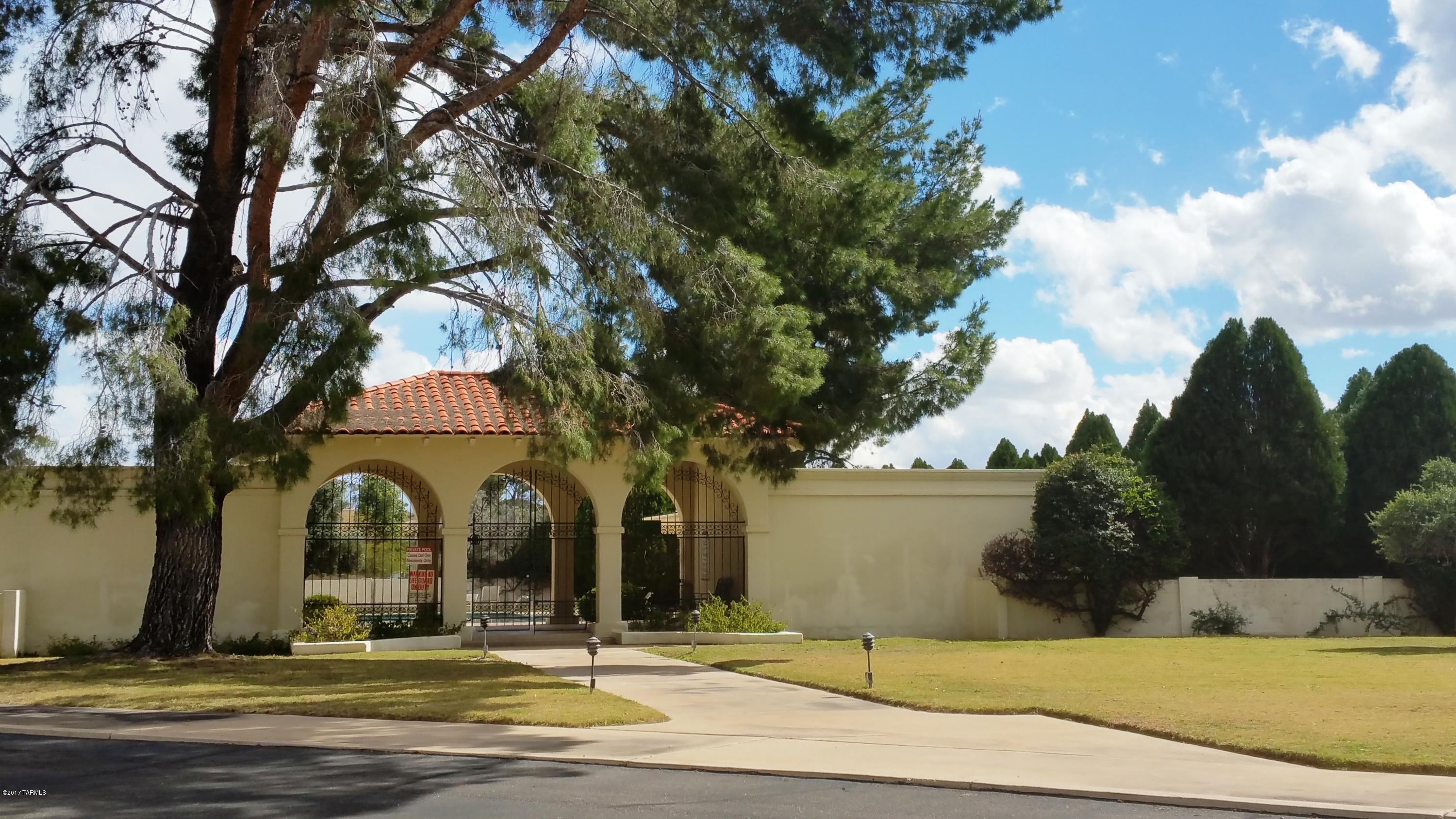 Casas Del Oro Norte (89-130) - Residential